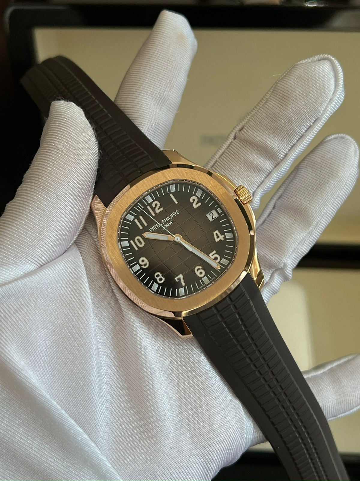 Patek Philippe Aquanaut 5167R-001 Rose Gold Brown Dial