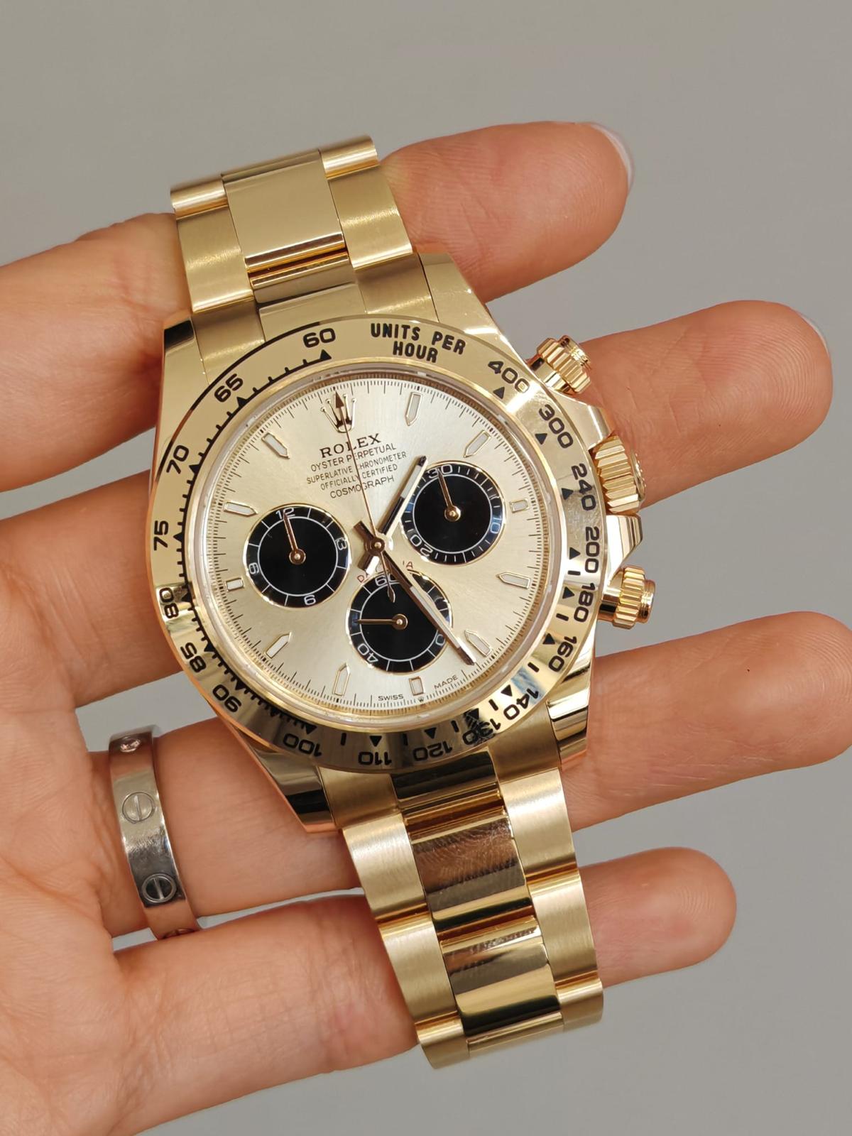 Rolex Cosmograph Daytona 126508 Golden und leuchtend schwarz