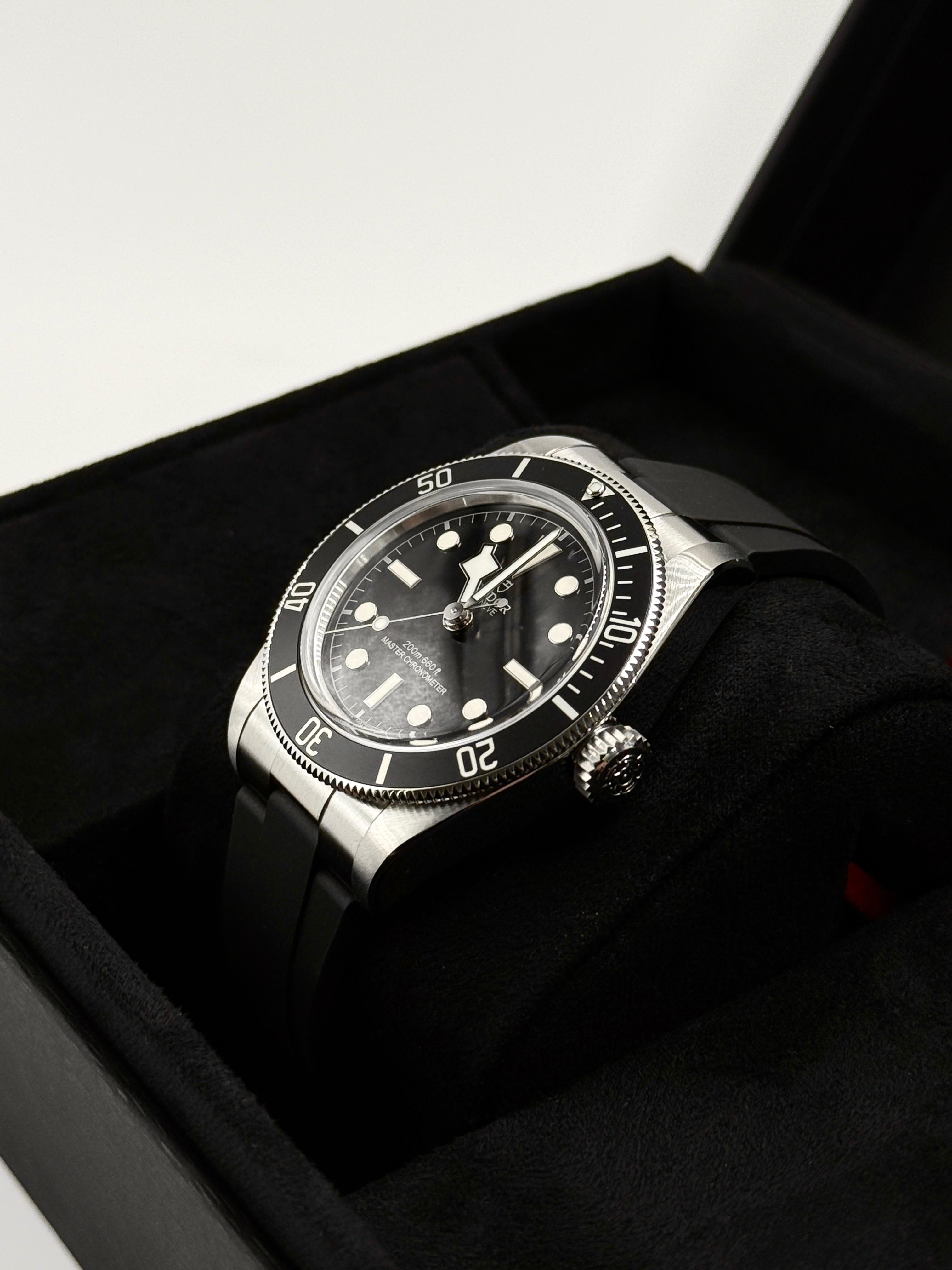 TUDOR Black Bay  M7941A1A0NU-0002