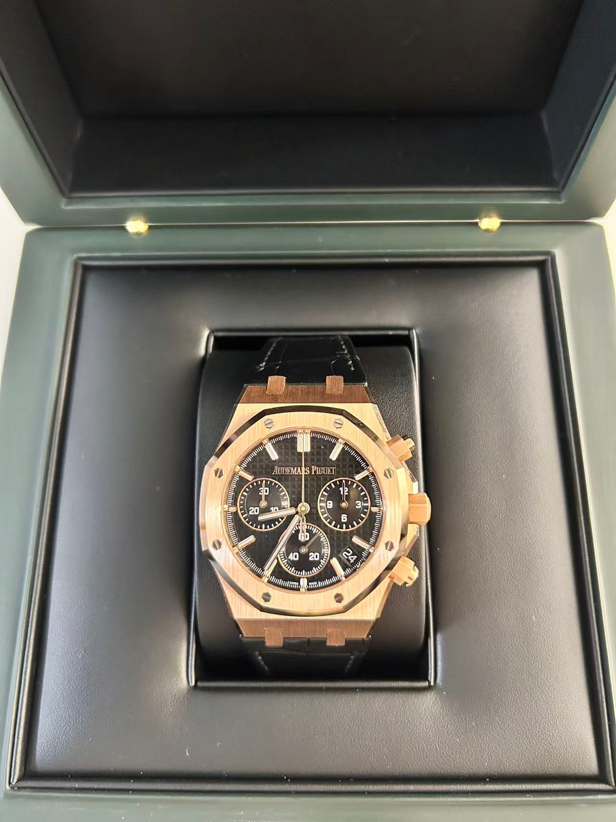 Audemars Piguet Royal Oak Chronograph 26240OR.OO.D002CR.02 2025