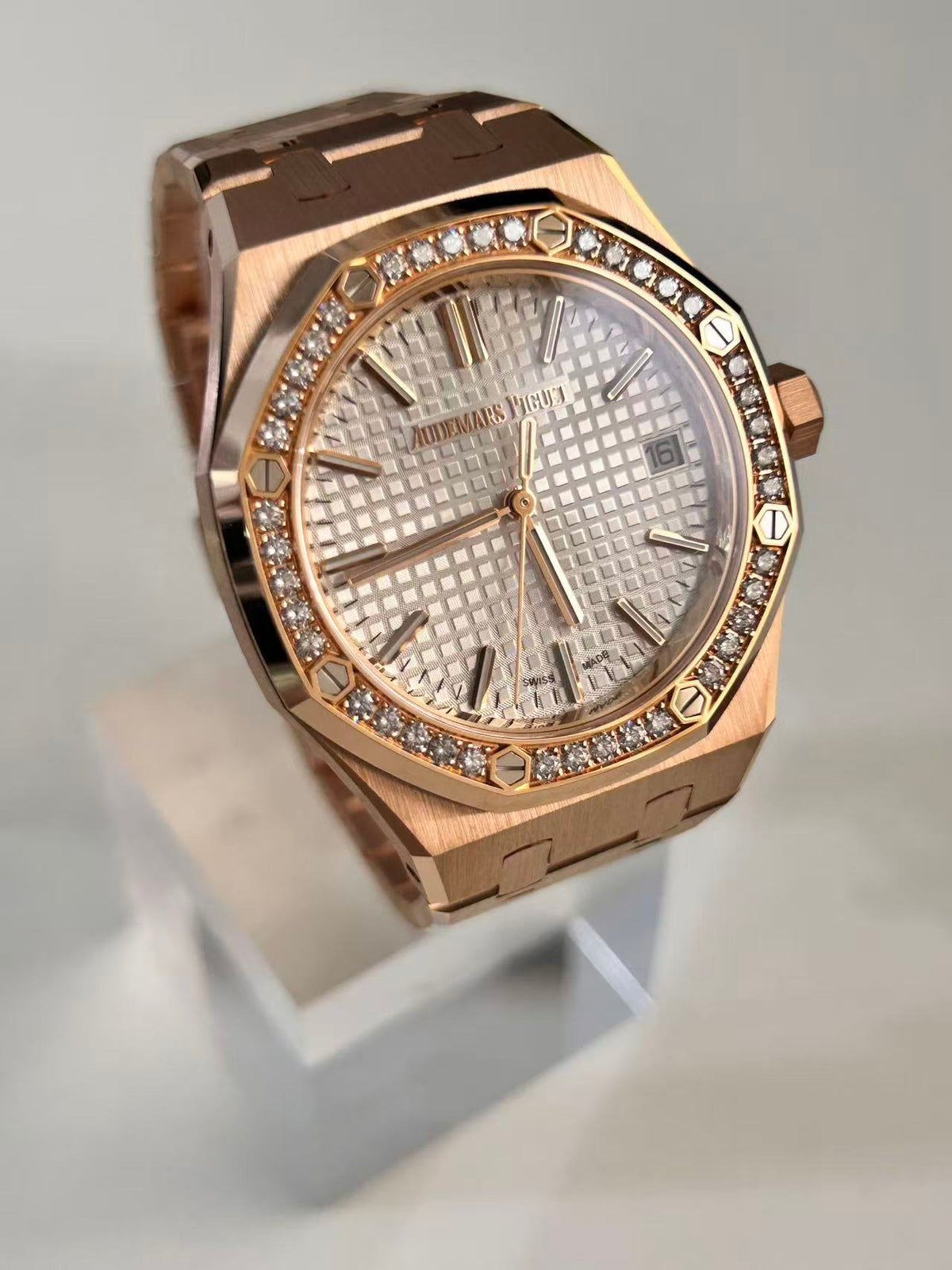 Audemars Piguet Royal Oak Selfwinding 15551OR.ZZ.1356OR.04 2026
