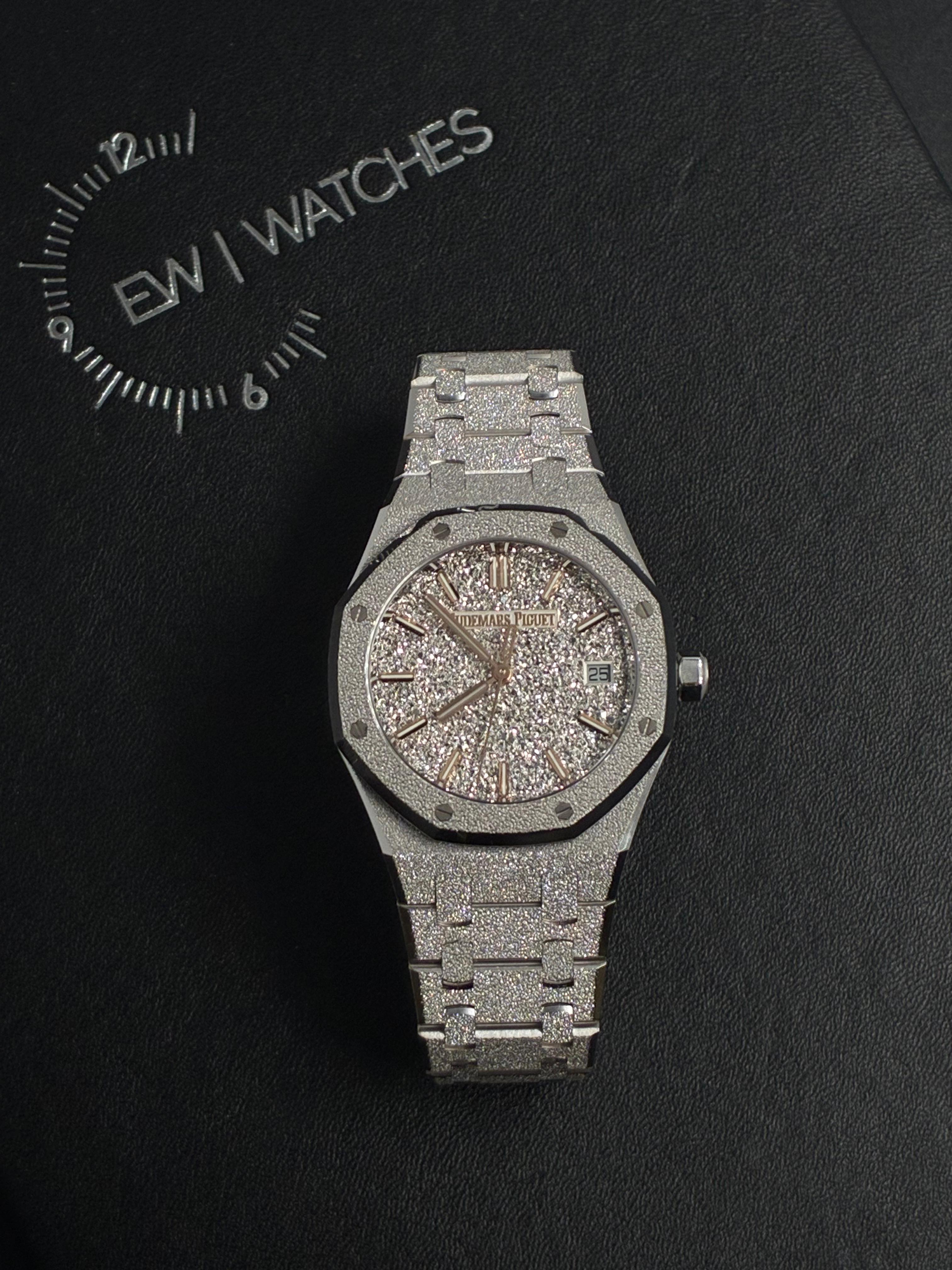 Audemars Piguet  77450bc.GG.1361BC.01