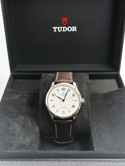Tudor 1926 M91550-0010