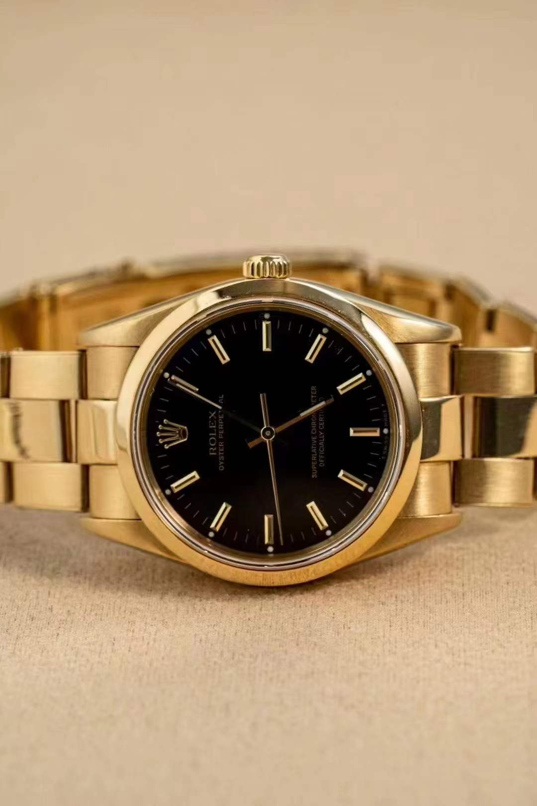 Rolex Oyster Perpetual 34 14208 Black Naked