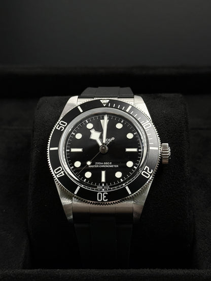 TUDOR Black Bay  M7941A1A0NU-0002