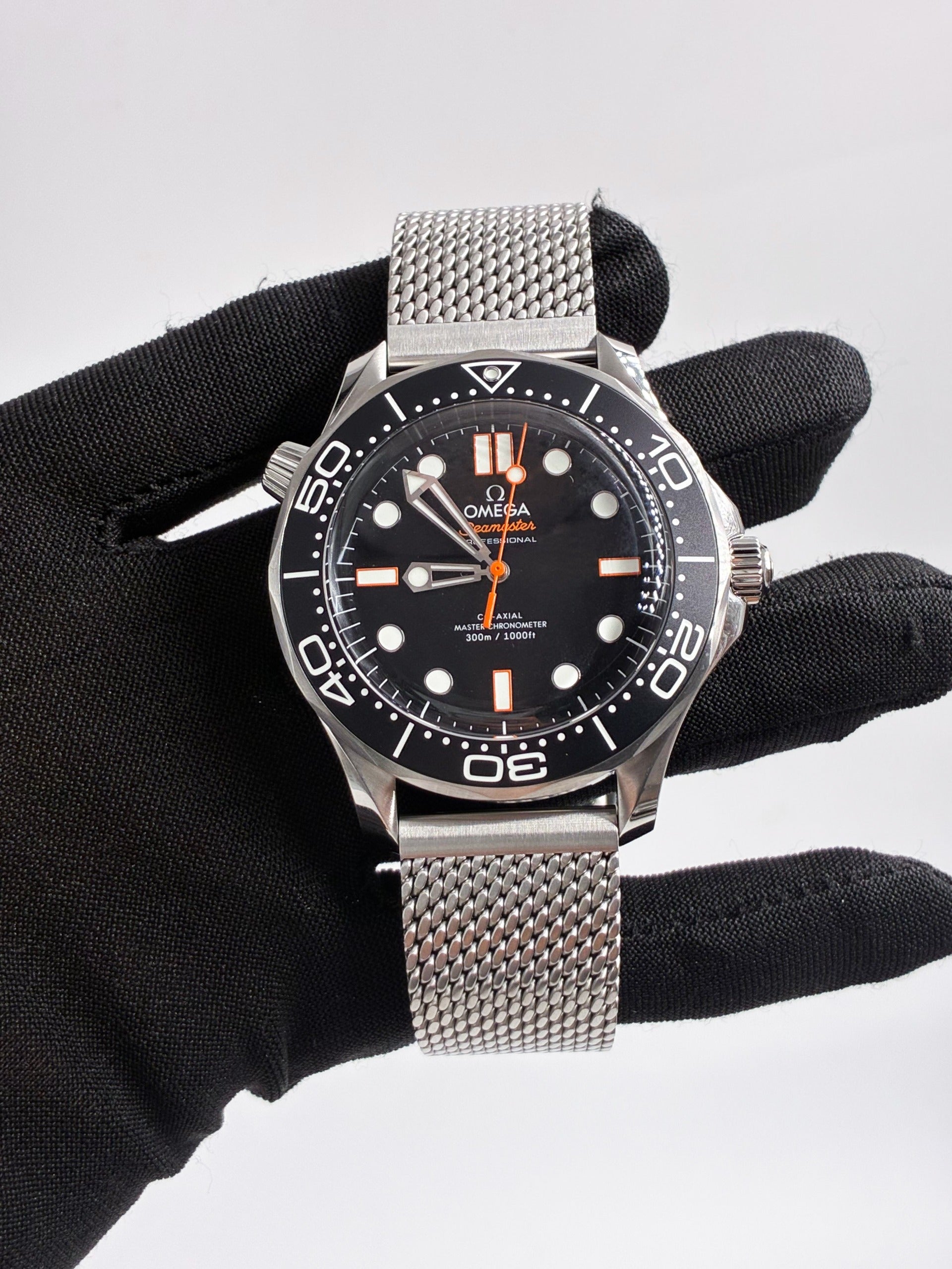 Omega Seamaster 300M 210.30.42.20.01.018