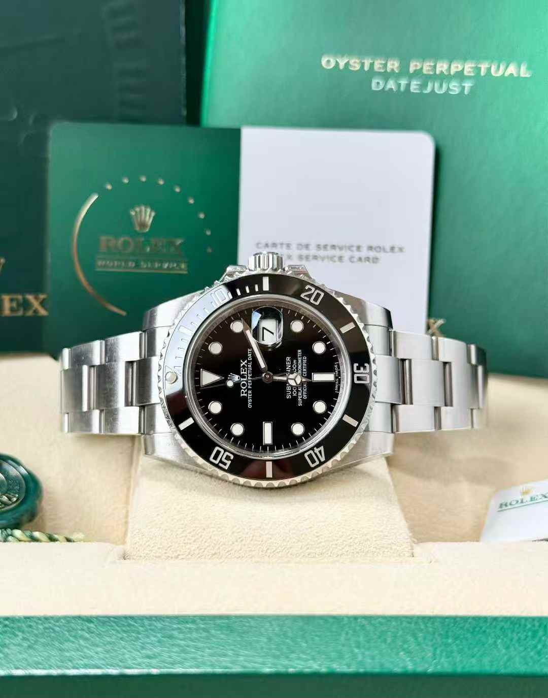 Rolex 116610 black oyster full links