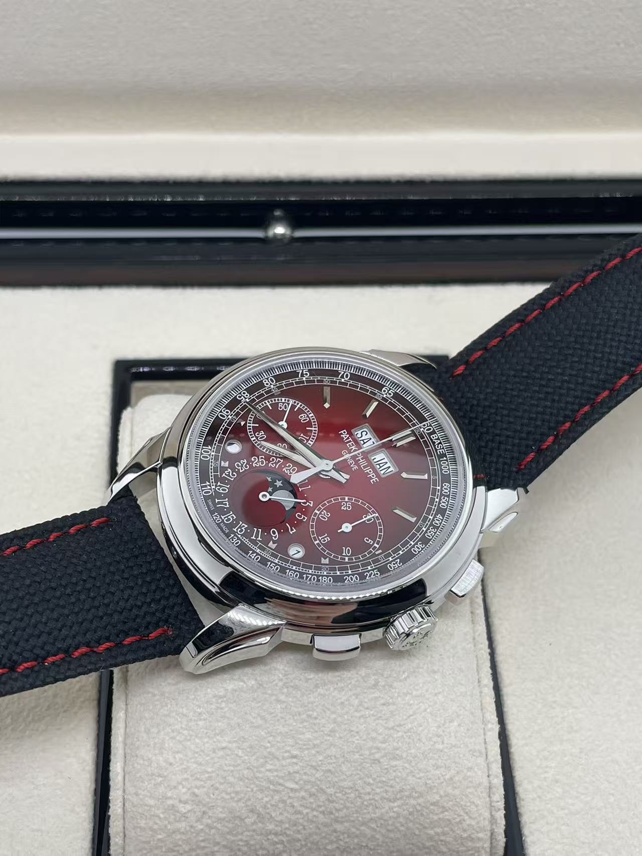 Patek Philippe Complications 5270P-017 2026