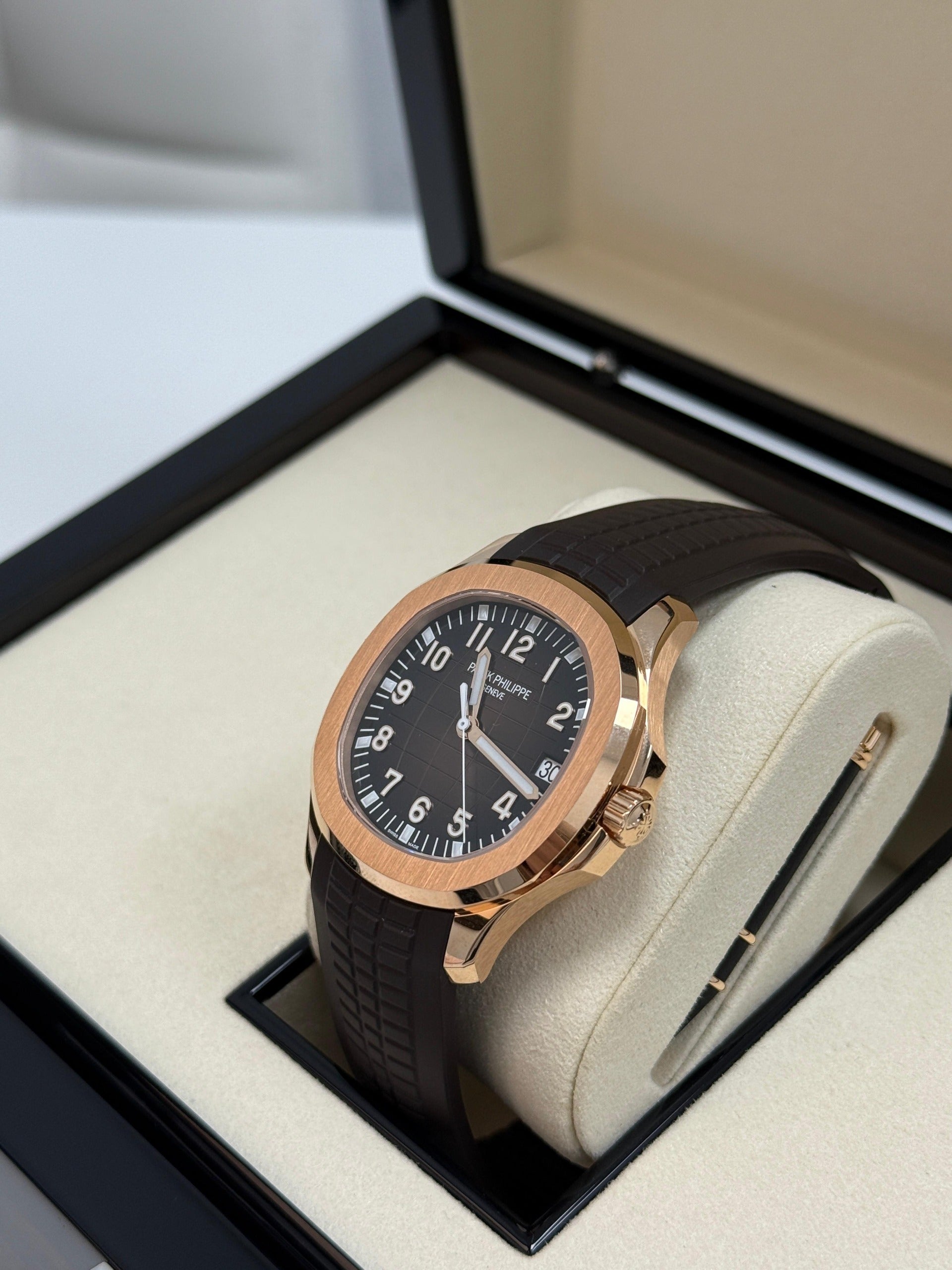 Patek Philippe Aquanaut 5167R-001 Rose Gold Brown Dial