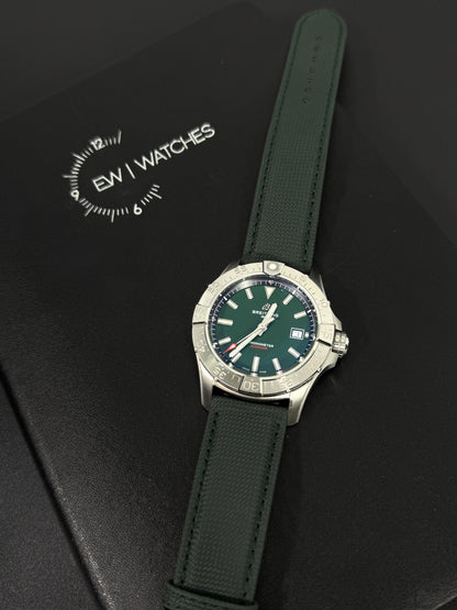 Breitling Avenger automatic 42 A17328101L1X1