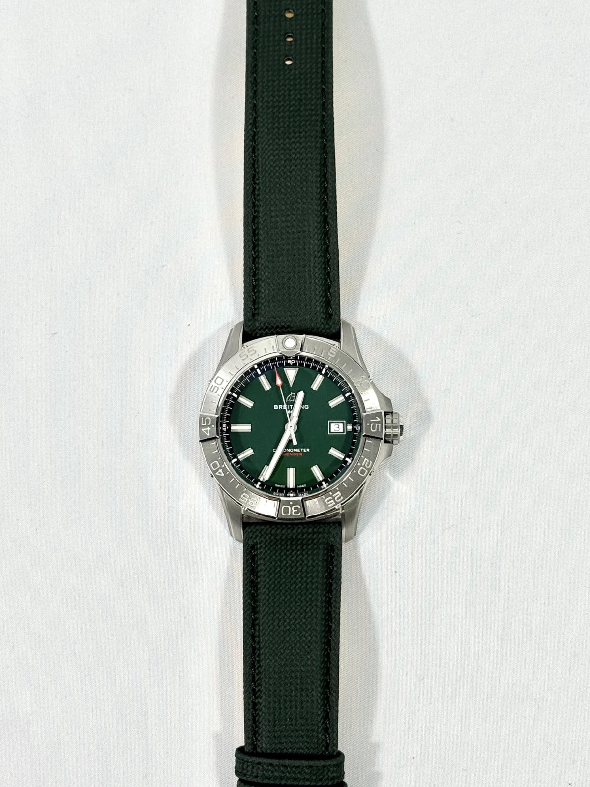 Breitling Avenger automatic 42 A17328101L1X1