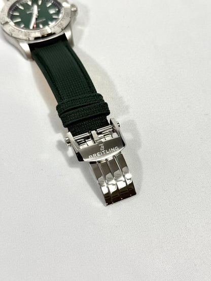 Breitling Avenger automatic 42 A17328101L1X1