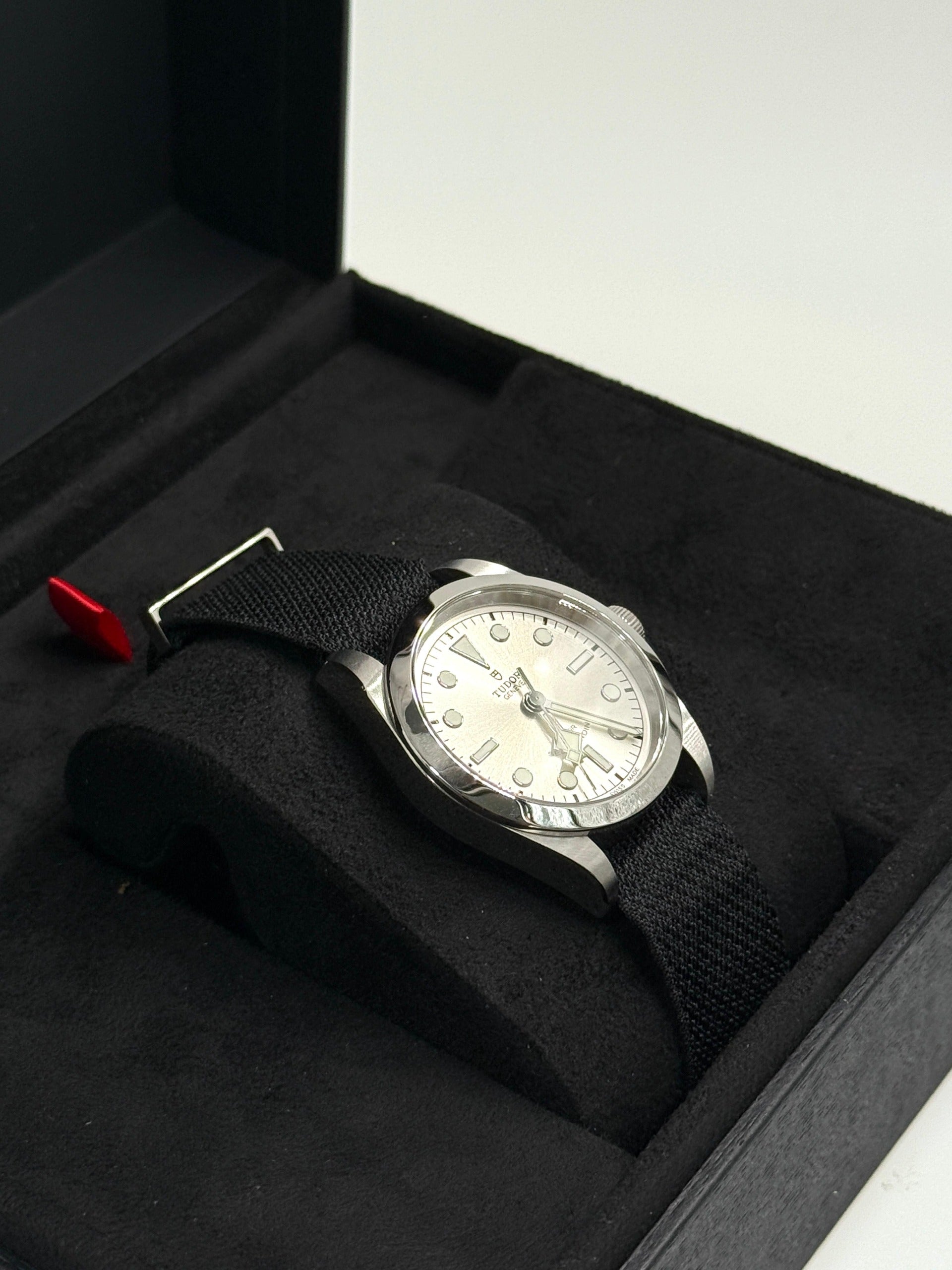 Tudor Black Bay 36 36mm 79500-0014 Silber gewebt 2023