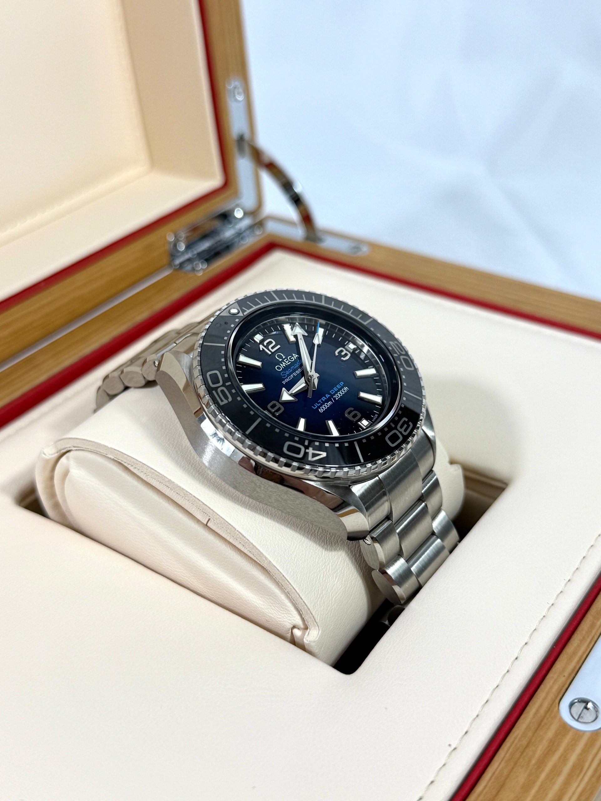 Omega Seamaster Planet Ocean 6000M 45,5 mm 215.30.46.21.03.001 2023