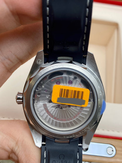 Omega 220.12.41.21.01.001 Seamaster Aqua Terra 150M Master Chronometer 41