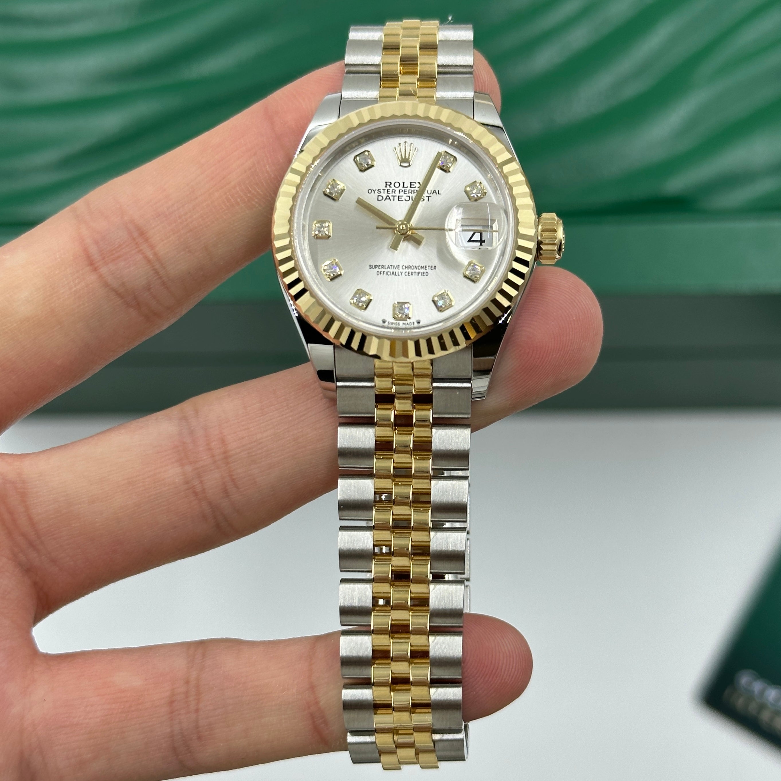 Rolex Lady-Datejust 28 279173G Silver Diamonds Jubilee 2026