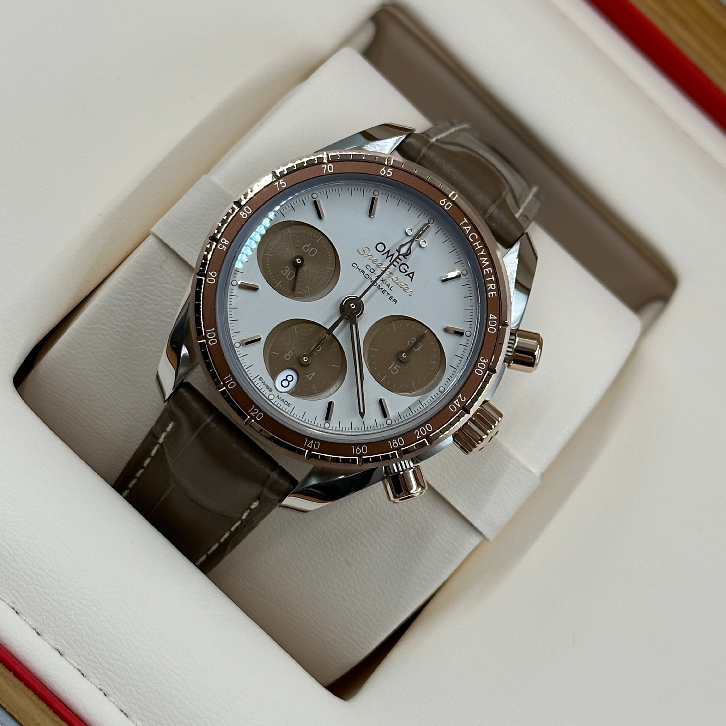 Omega 324.23.38.50.02.002 Speedmaster 38 mm 2026