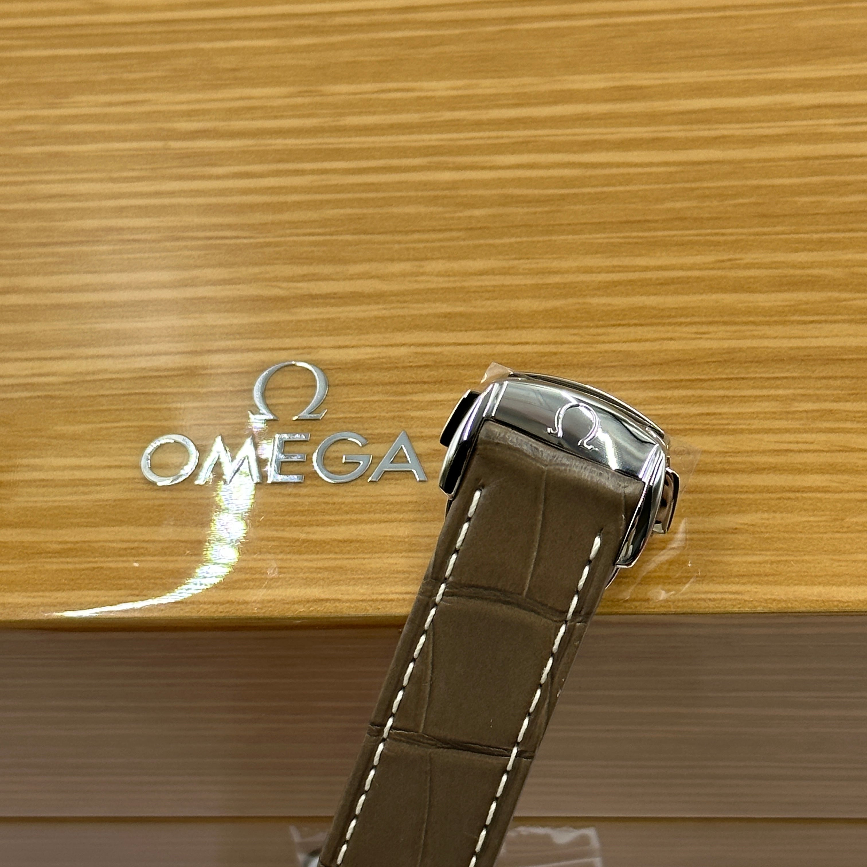 Omega 324.23.38.50.02.002 Speedmaster 38 mm 2026