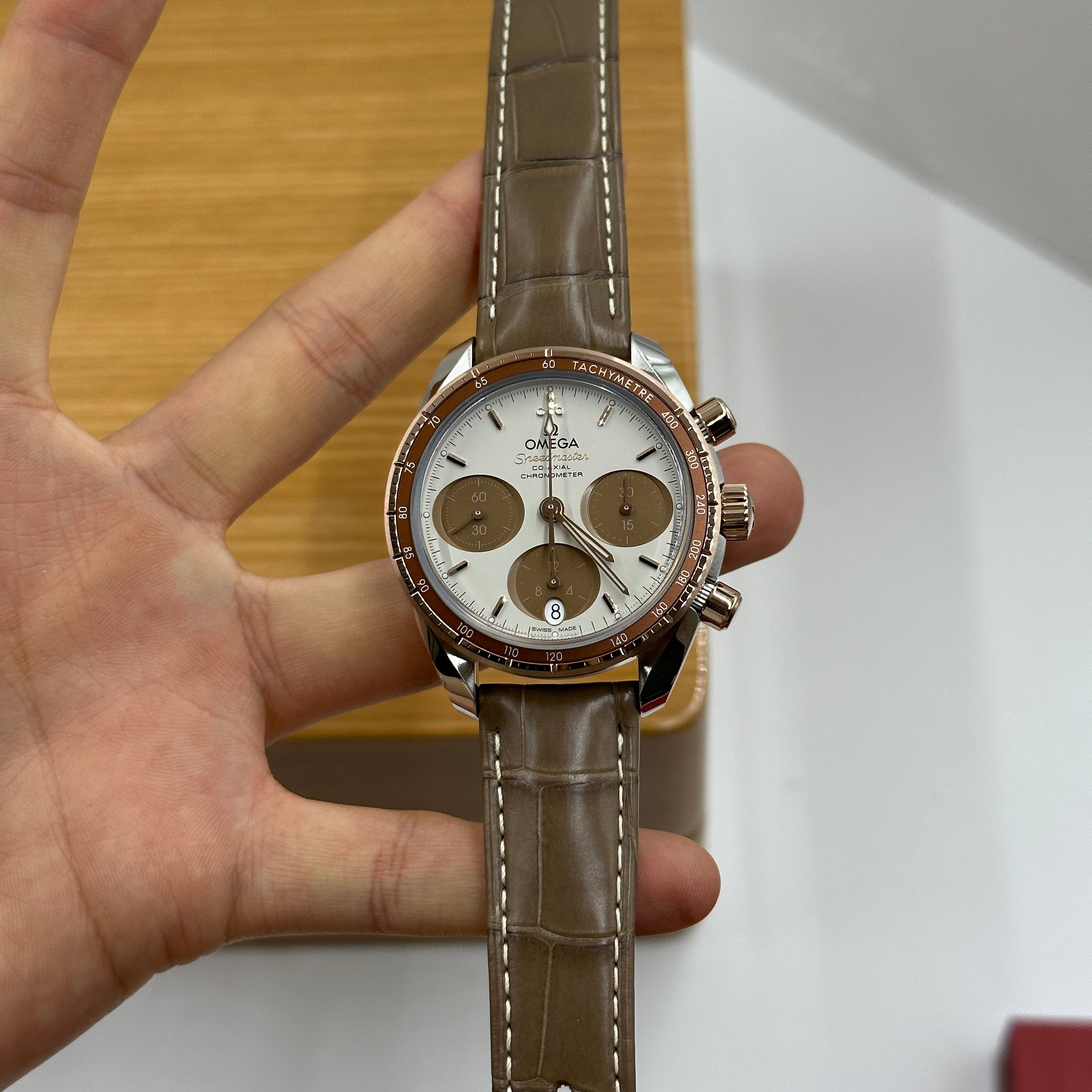 Omega 324.23.38.50.02.002 Speedmaster 38 mm 2026