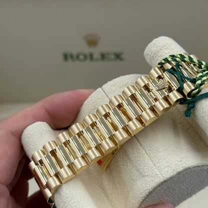 Rolex Day-Date 40 228238 GREEN ROMAN 2026