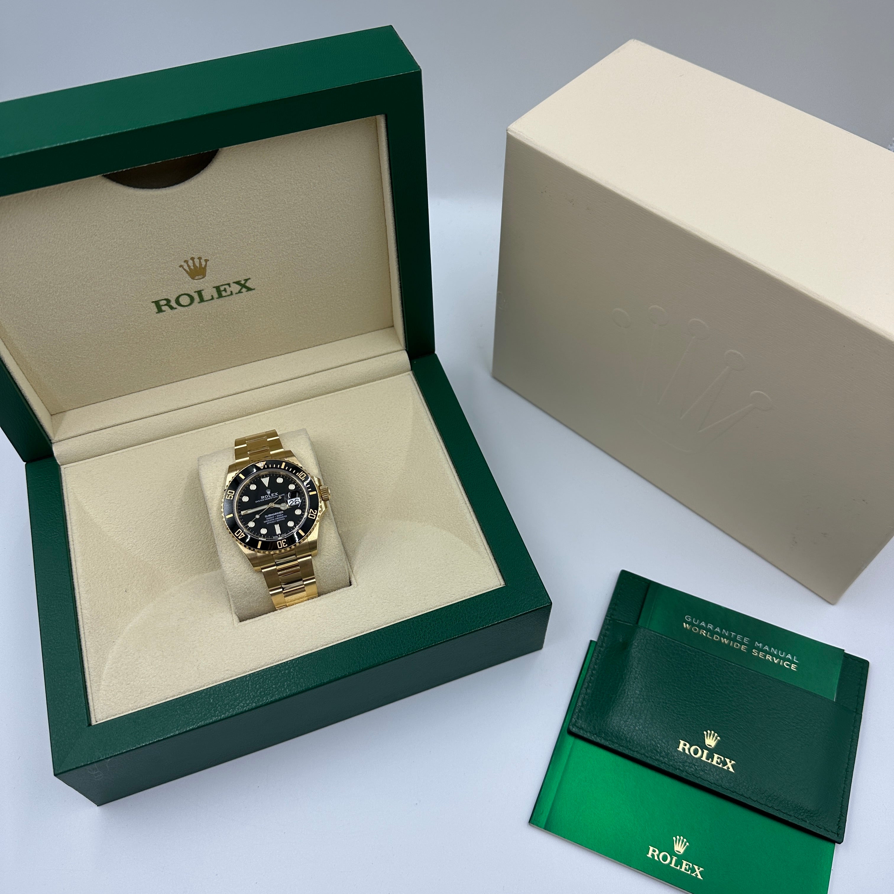 Rolex Submariner Date 41mm 126618LN BLACK