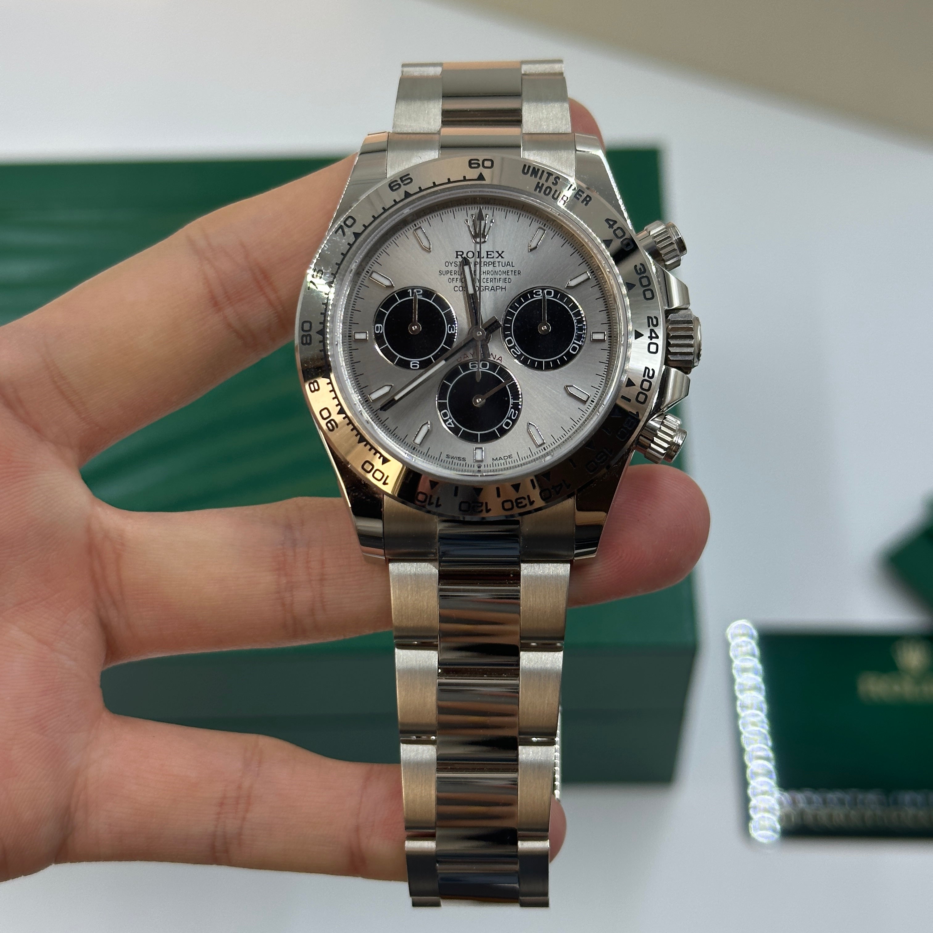 Rolex Cosmograph Daytona 126509 Stahl und leuchtendes Schwarz