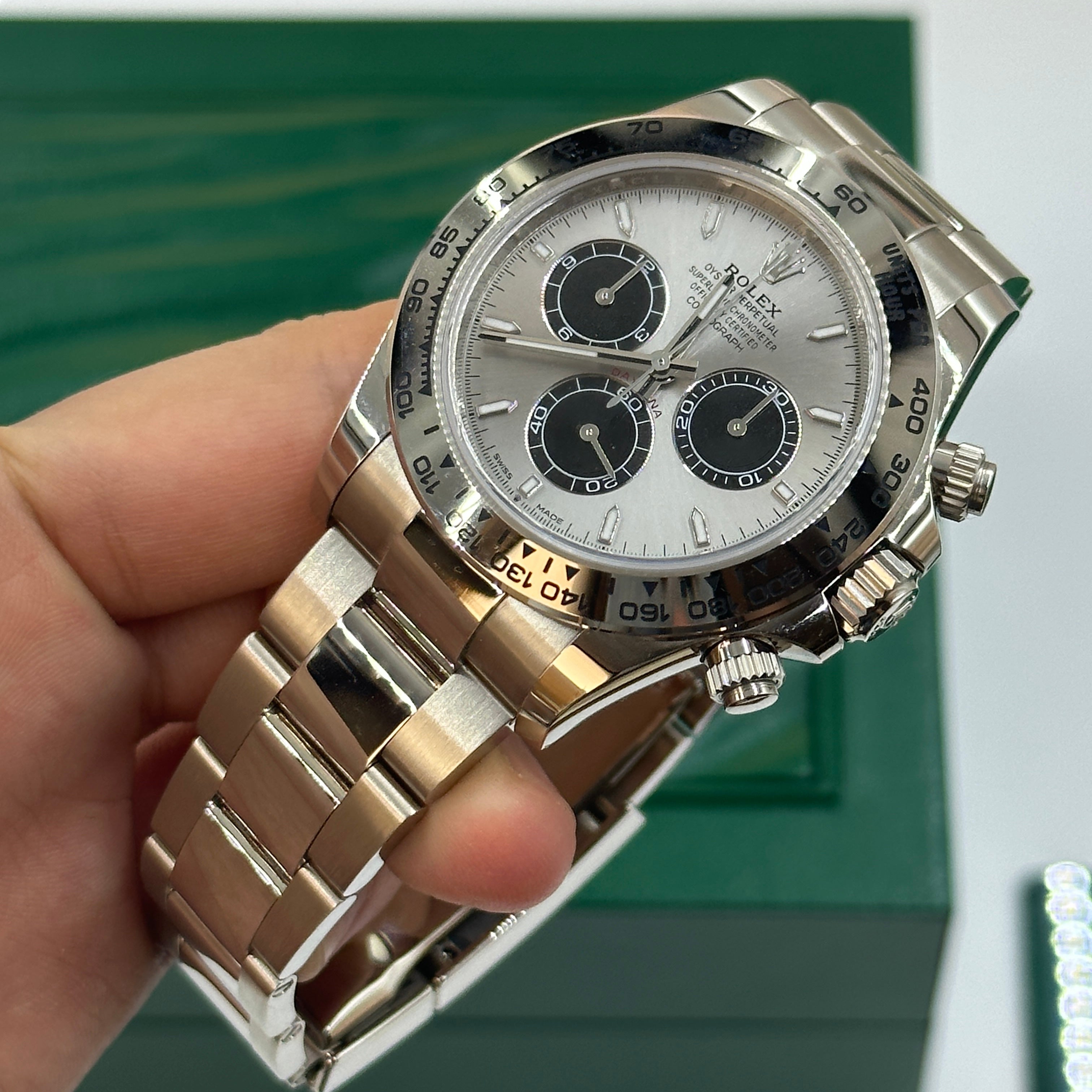 Rolex Cosmograph Daytona 126509 Stahl und leuchtendes Schwarz