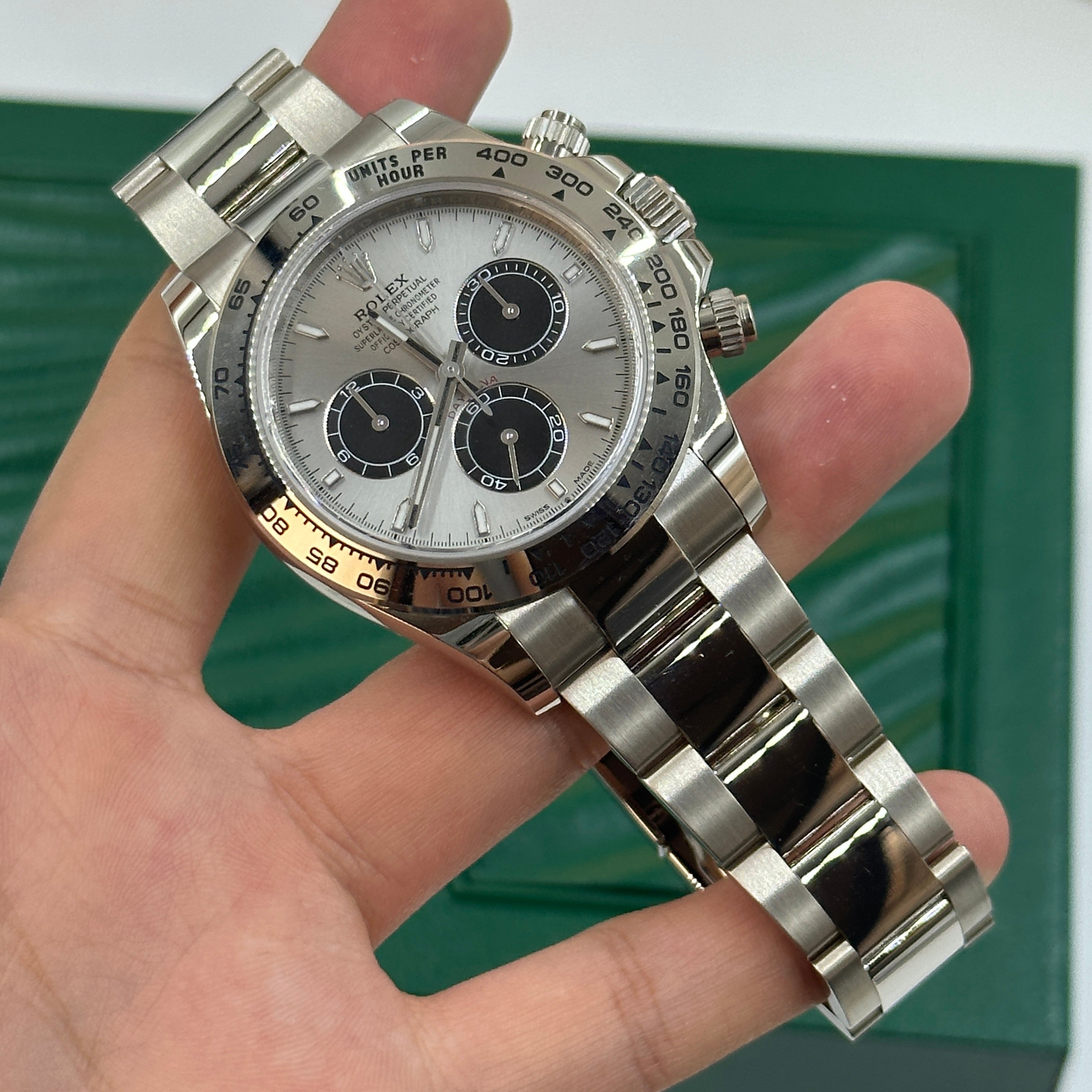 Rolex Cosmograph Daytona 126509 Stahl und leuchtendes Schwarz