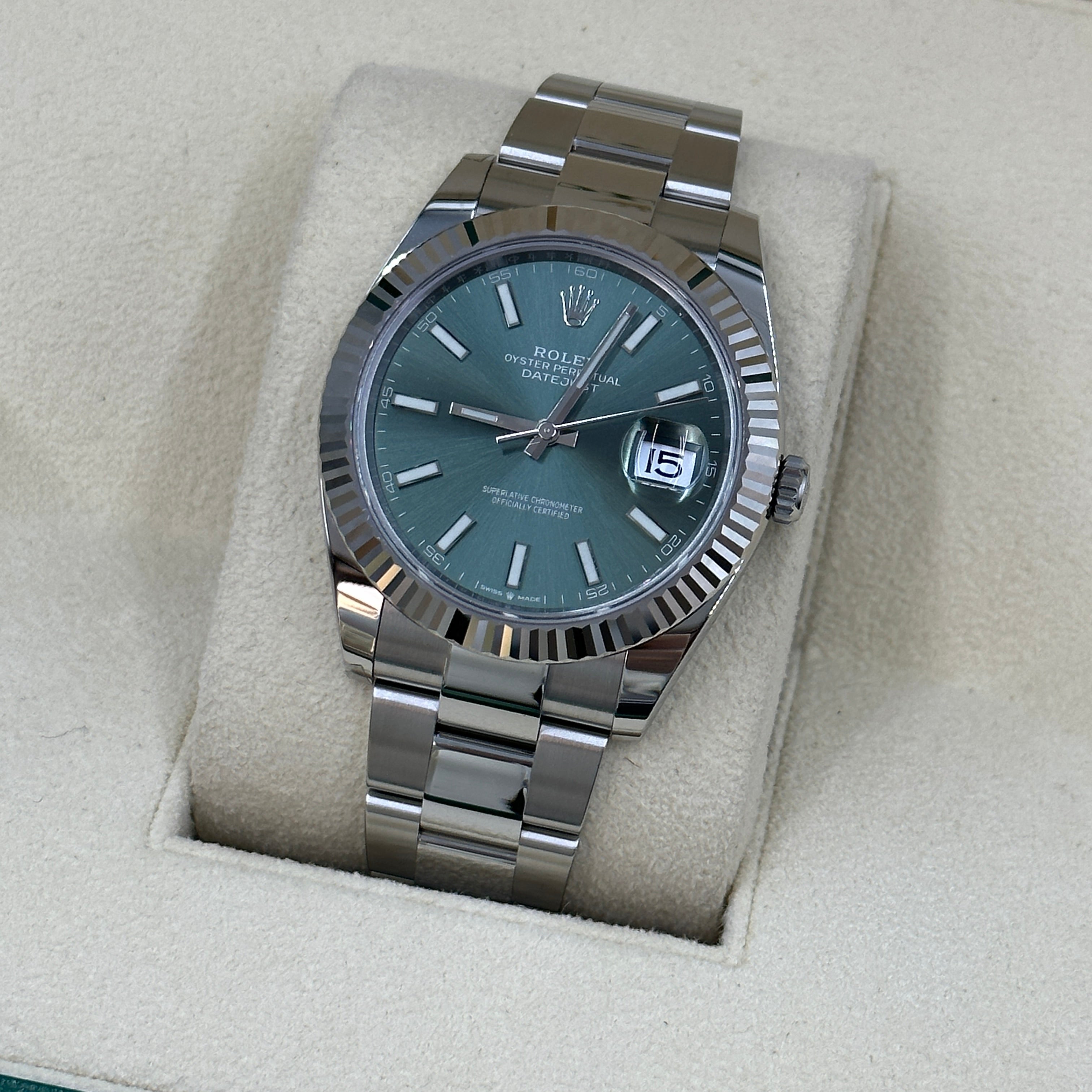 Rolex Datejust 41 126334 Mintgrüner Index Oyster 2025