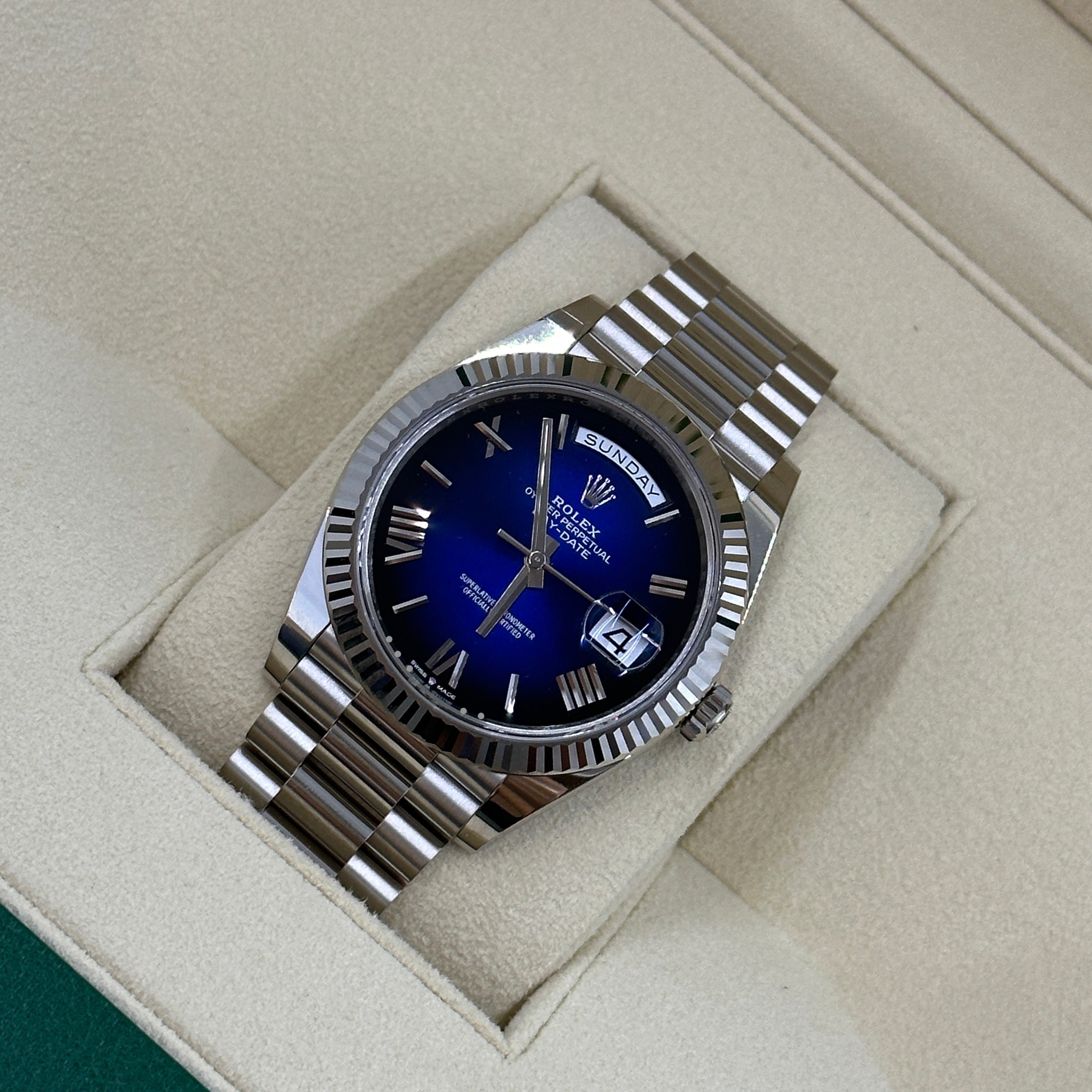 Rolex Day-Date 40 228239 Blue Roman Dial /ombré blue 2026