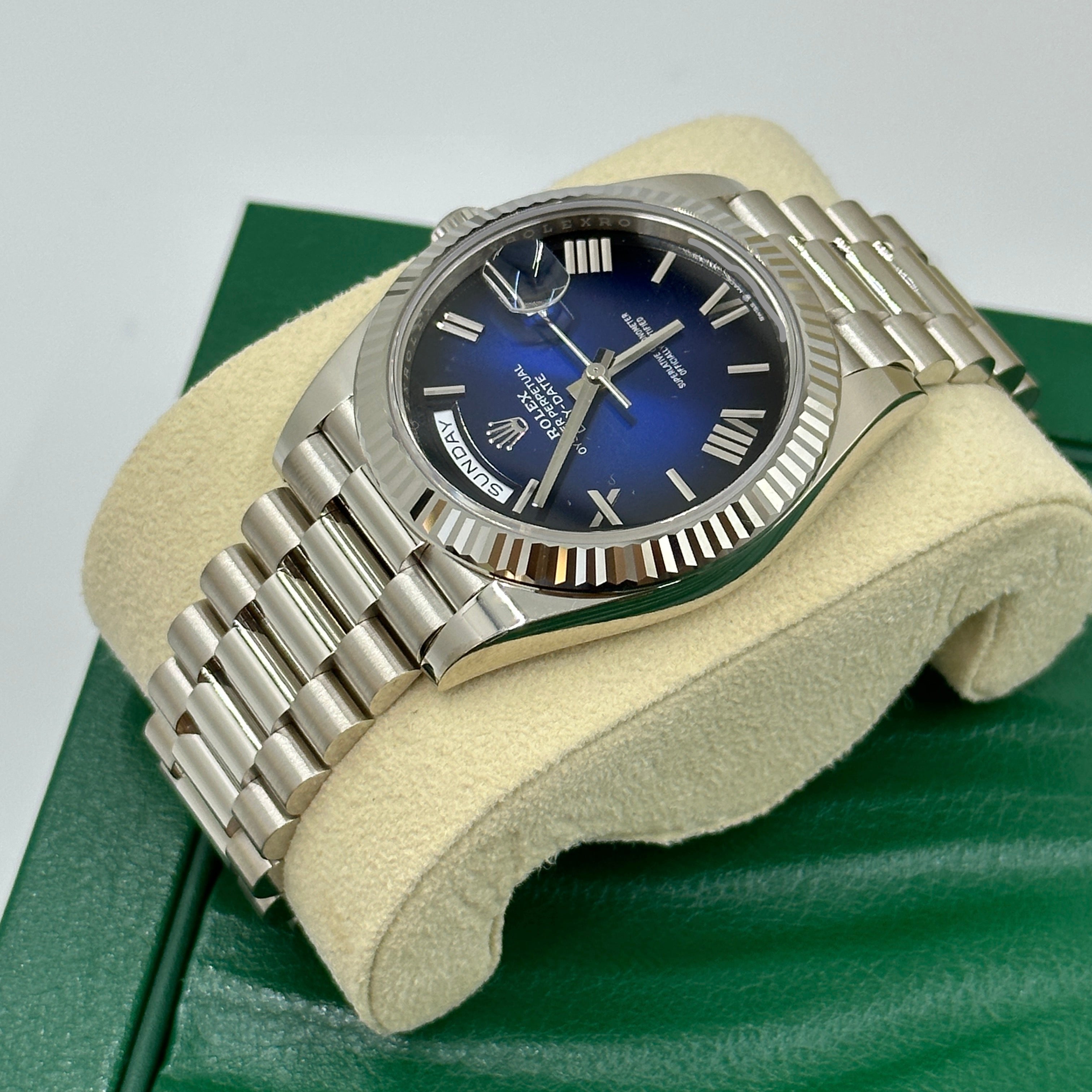 Rolex Day-Date 40 228239 Blue Roman Dial /ombré blue 2026