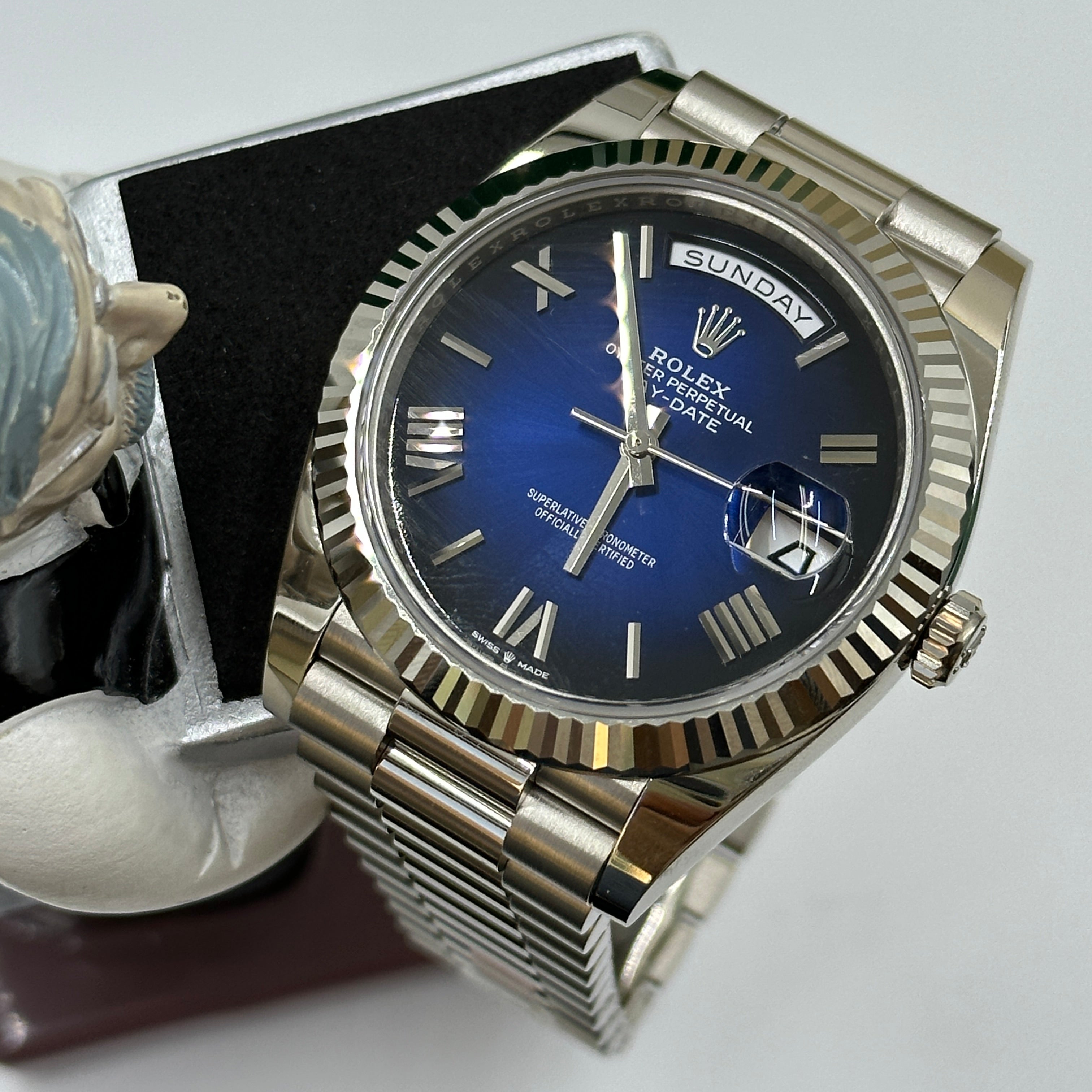 Rolex Day-Date 40 228239 Blue Roman Dial /ombré blue 2026