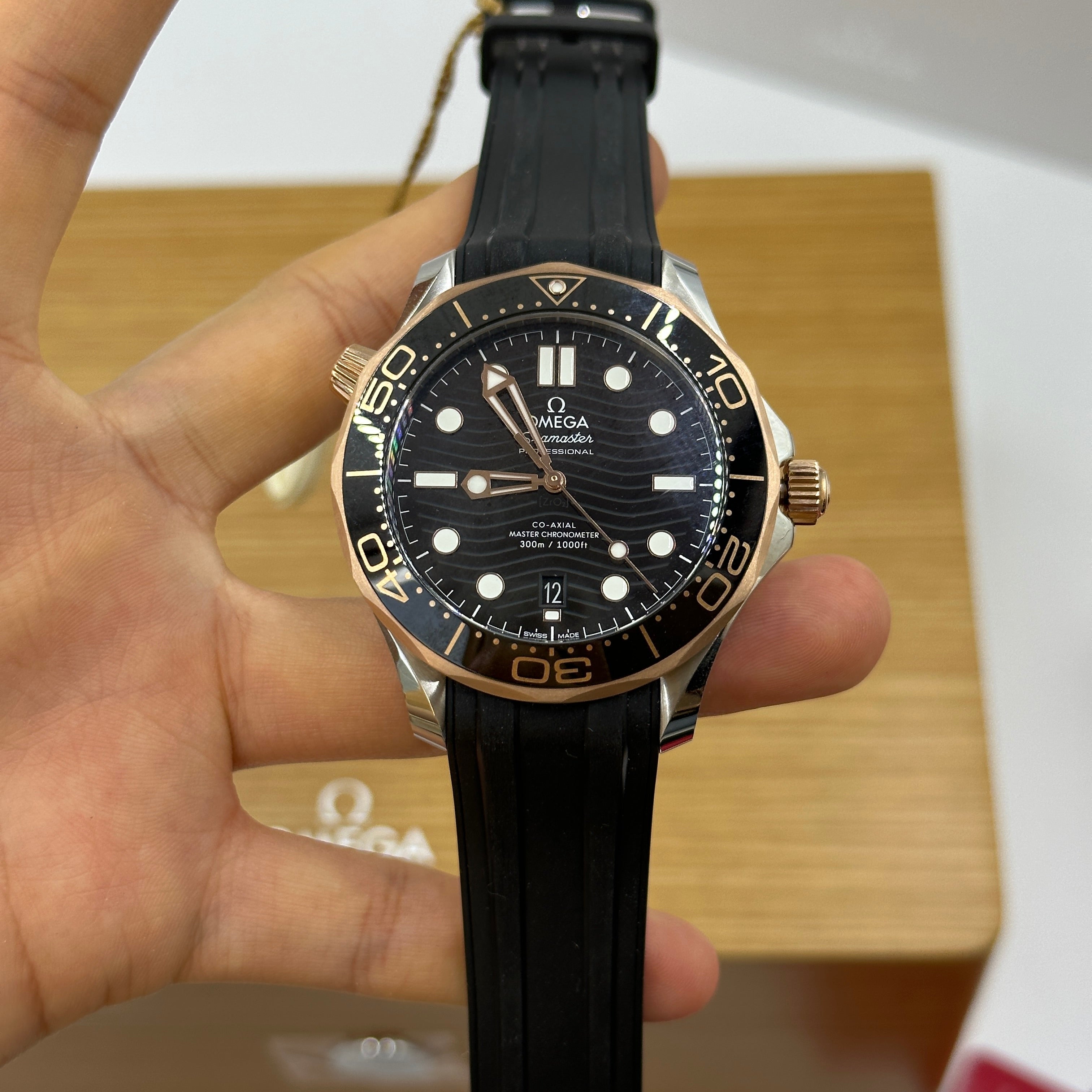Omega Seamaster Diver 300M 210.22.42.20.01.002
