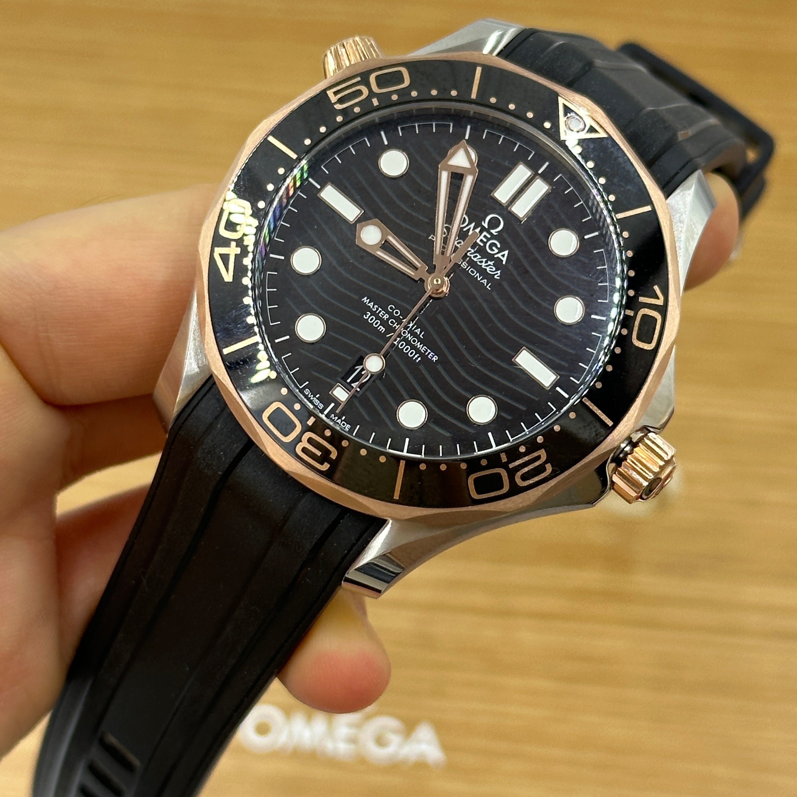 Omega Seamaster Diver 300M 210.22.42.20.01.002