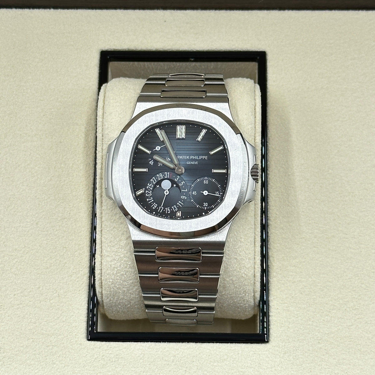 Patek Philippe Nautilus Watch 5712/1A-001 2025