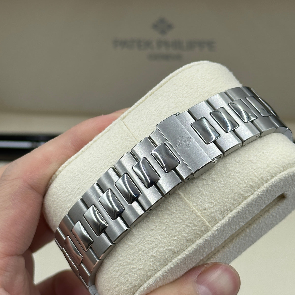 Patek Philippe Nautilus Watch 5712/1A-001 2026