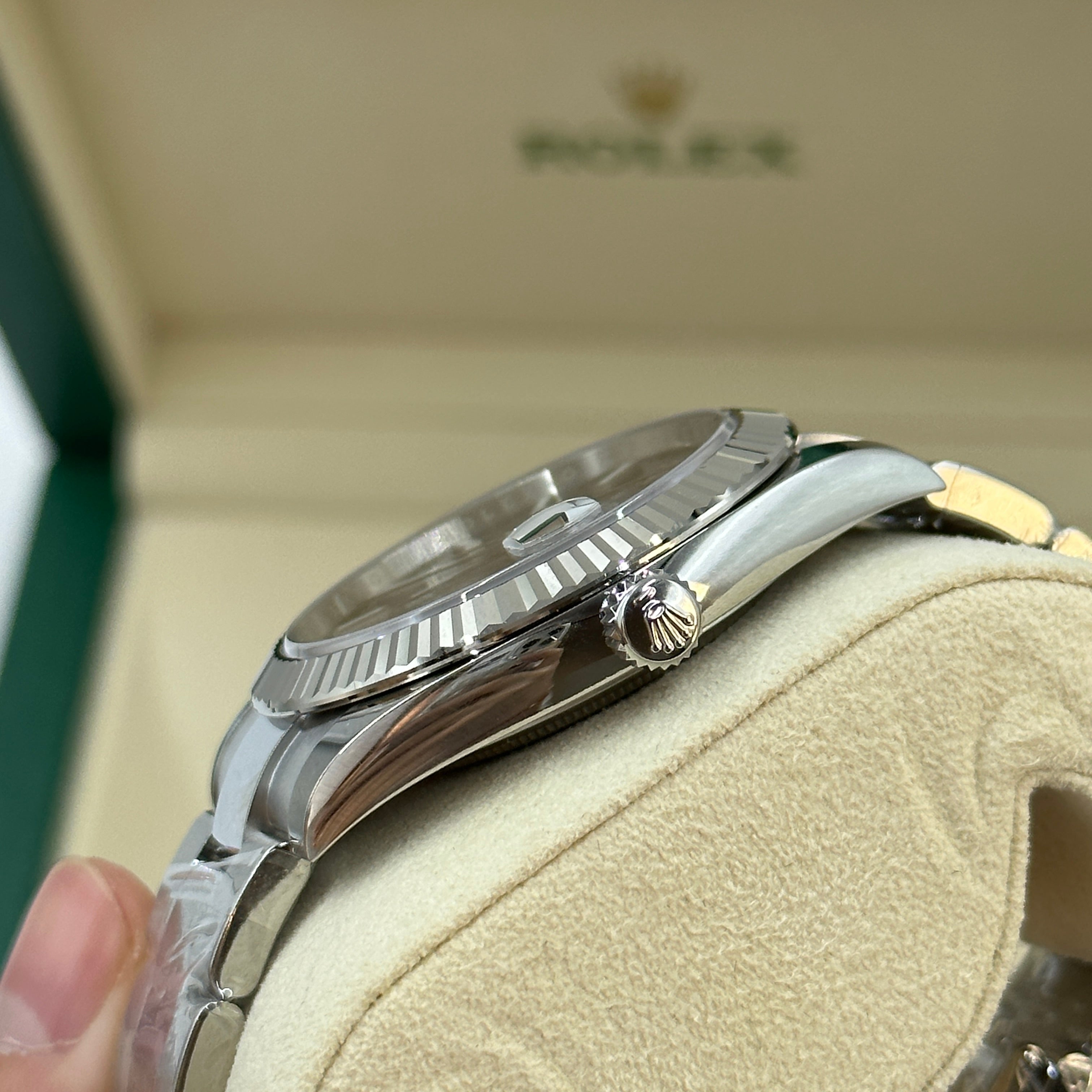 Rolex Datejust 41 126334 Schwarzer Index Oyster 2025