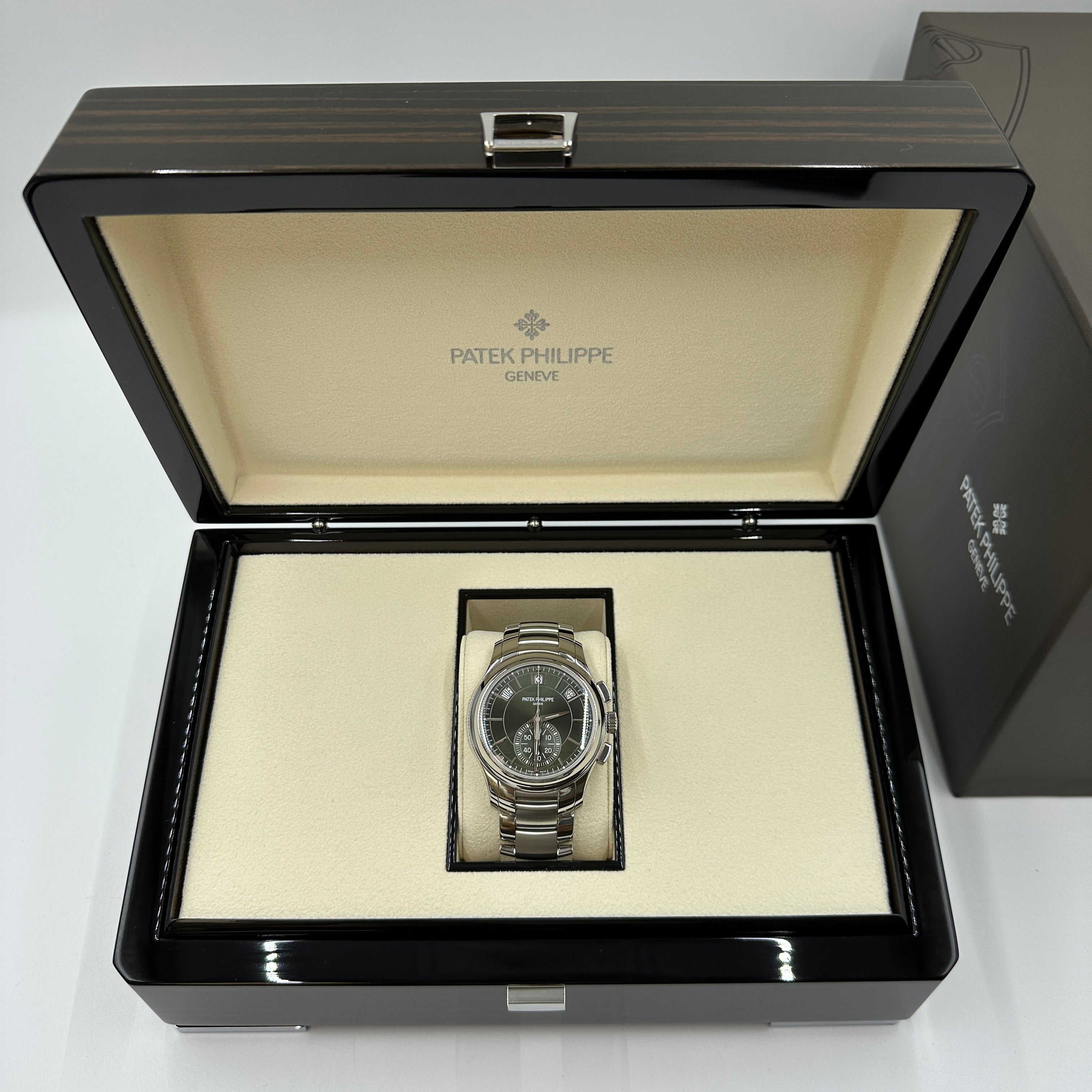 Patek Philippe 5905/1A-001 2025