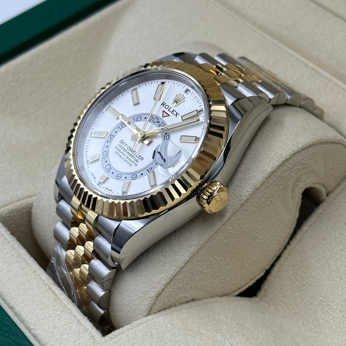 Rolex 326933 White Jubilee 2025