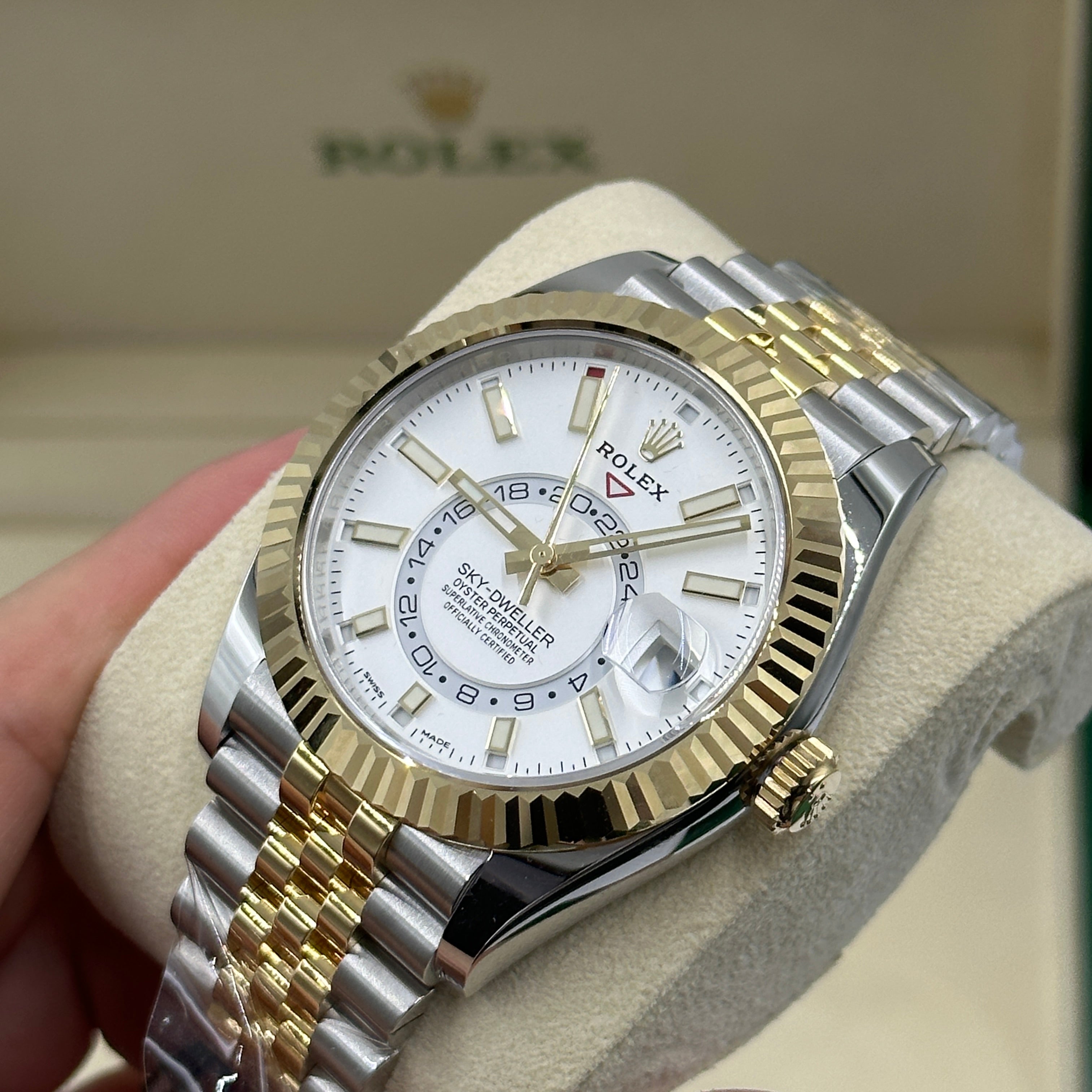 Rolex 326933 White Jubilee 2025