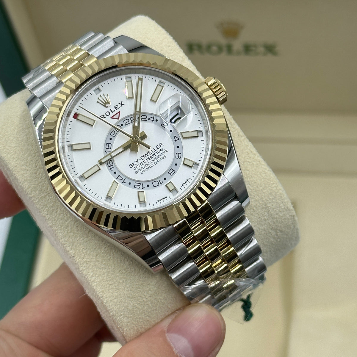 Rolex 326933 White Jubilee 2025