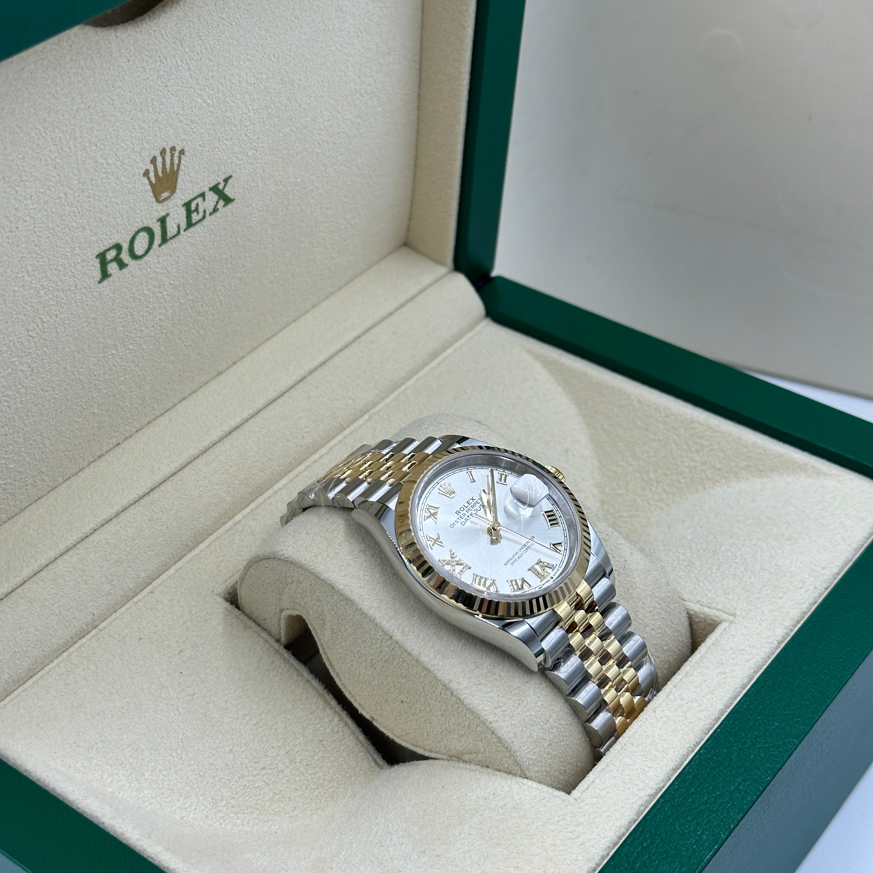 Rolex Datejust 36 126233 SILBER VIIX Gelbgold Stahl JUB