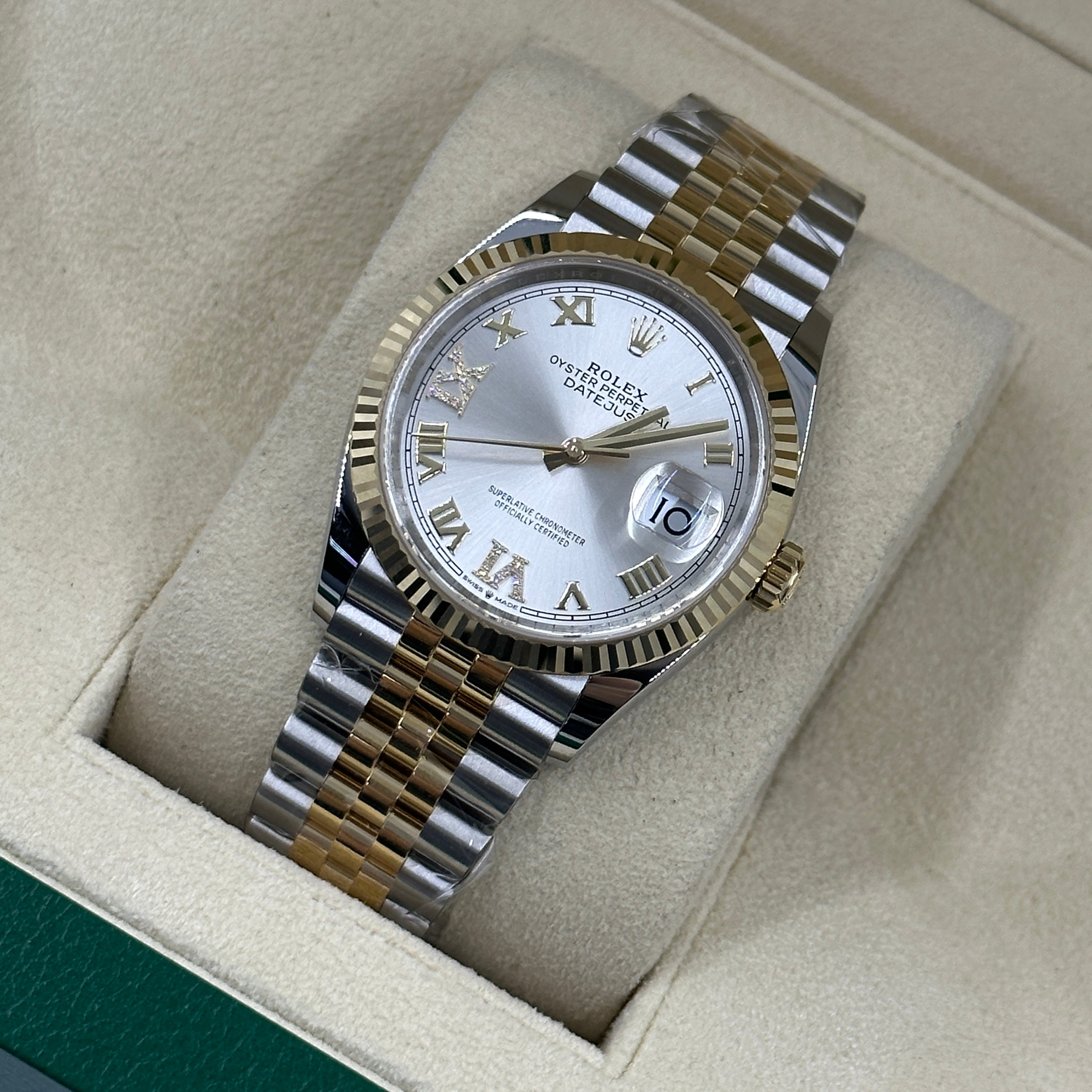 Rolex Datejust 36 126233 SILBER VIIX Gelbgold Stahl JUB