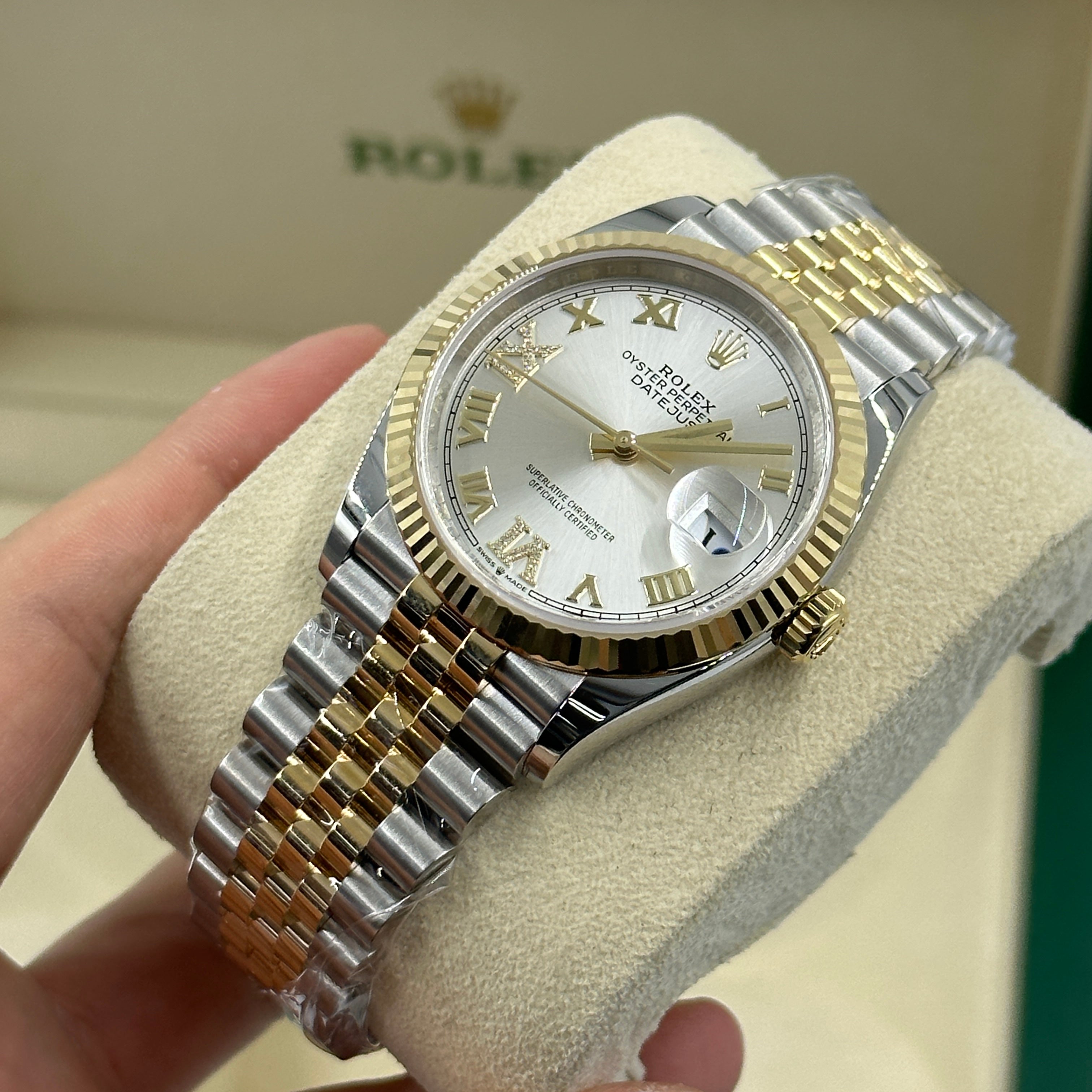 Rolex Datejust 36 126233 SILBER VIIX Gelbgold Stahl JUB