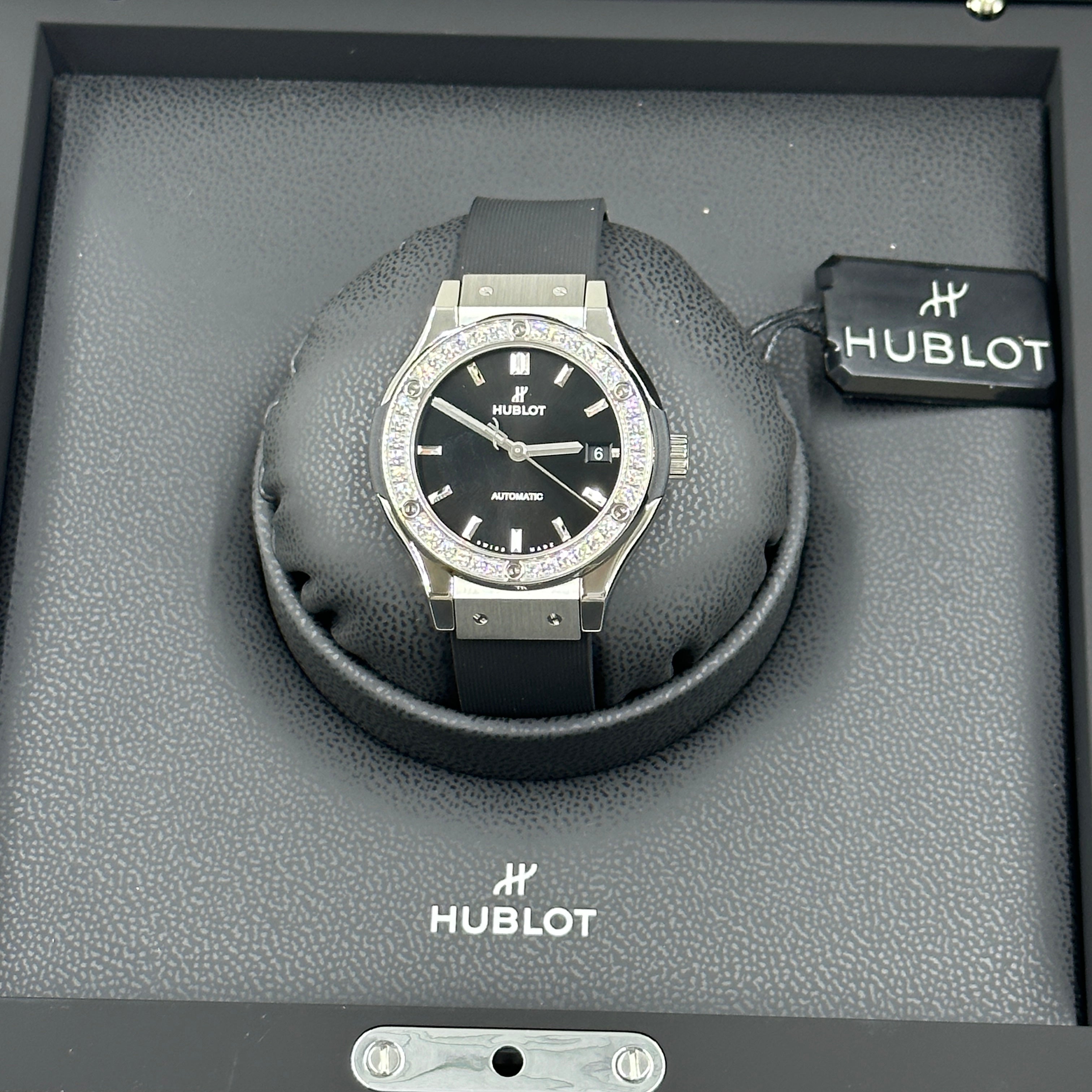 Hublot Classic Fusion 565.NX.1470.RX.1204