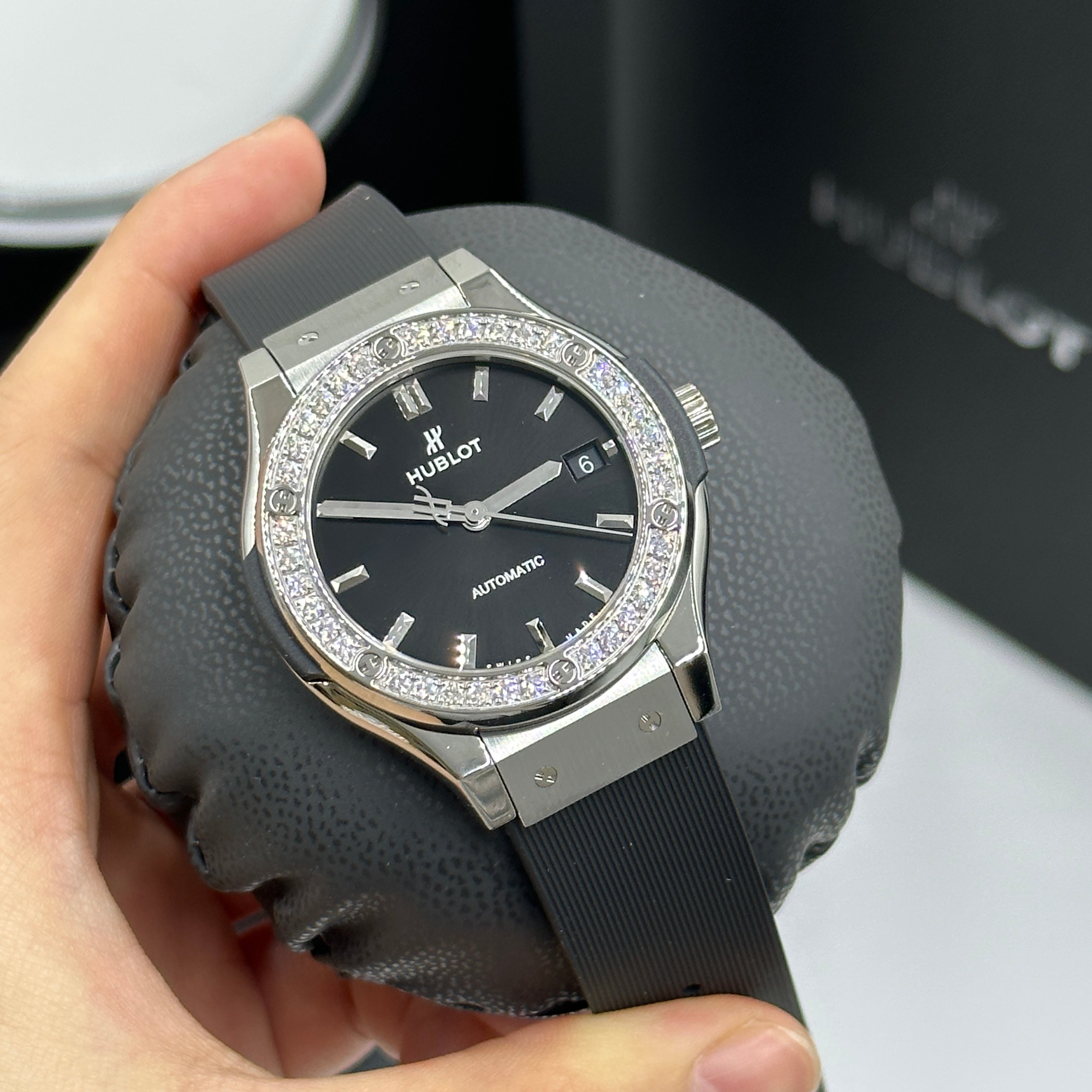 Hublot Classic Fusion 565.NX.1470.RX.1204