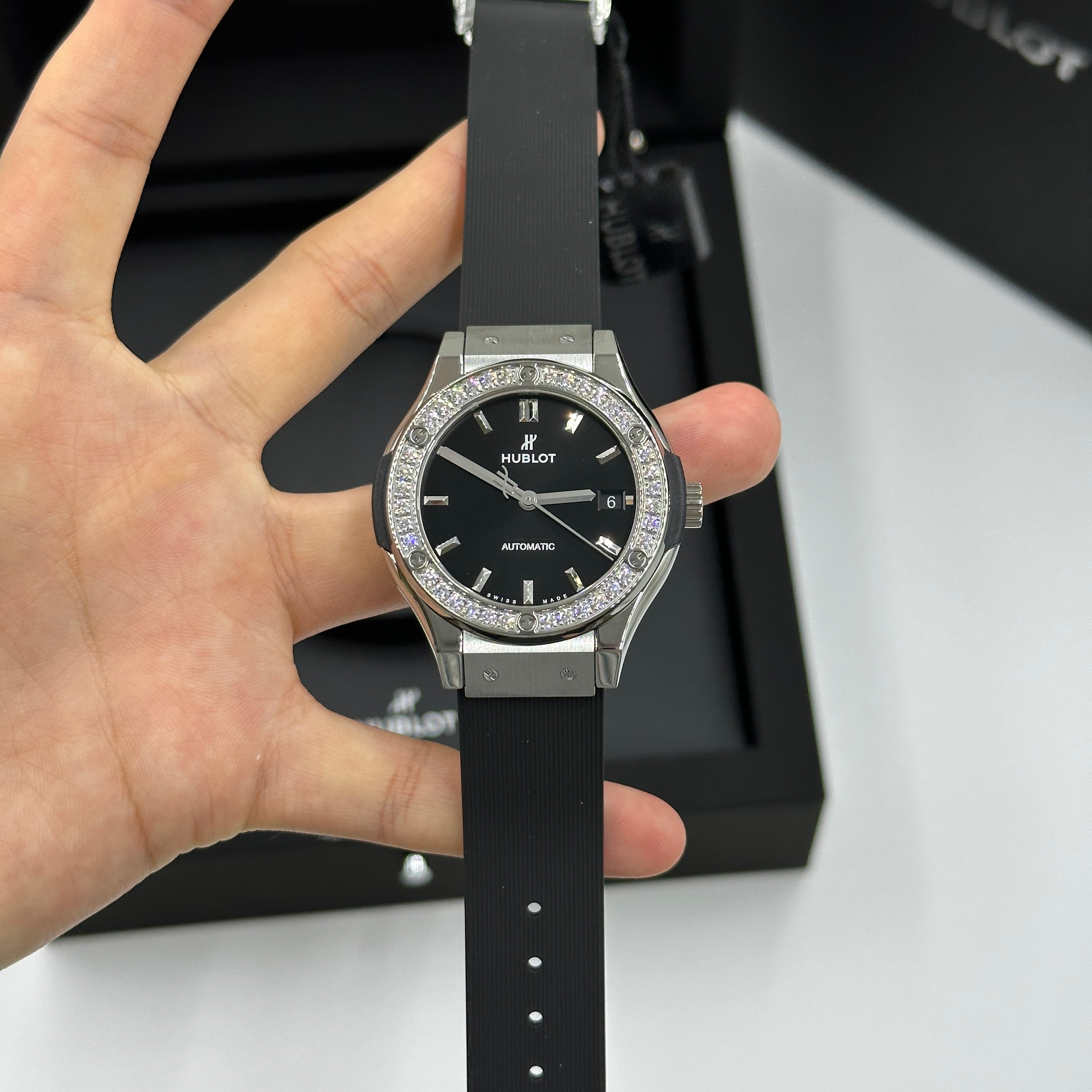 Hublot Classic Fusion 565.NX.1470.RX.1204