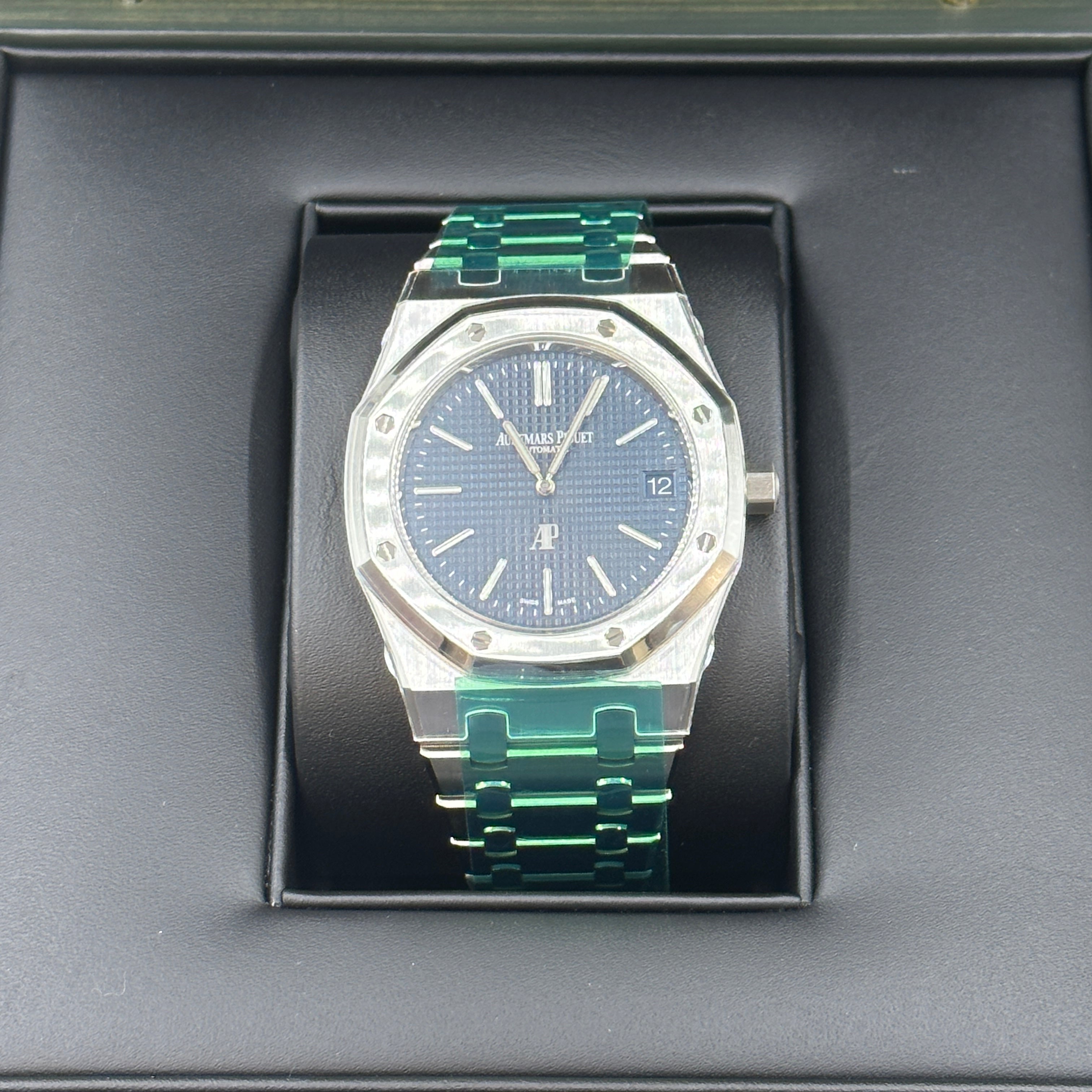 Audemars Piguet Royal Oak "jumbo" Extra-thin 16202ST.OO.1240ST.02 2026