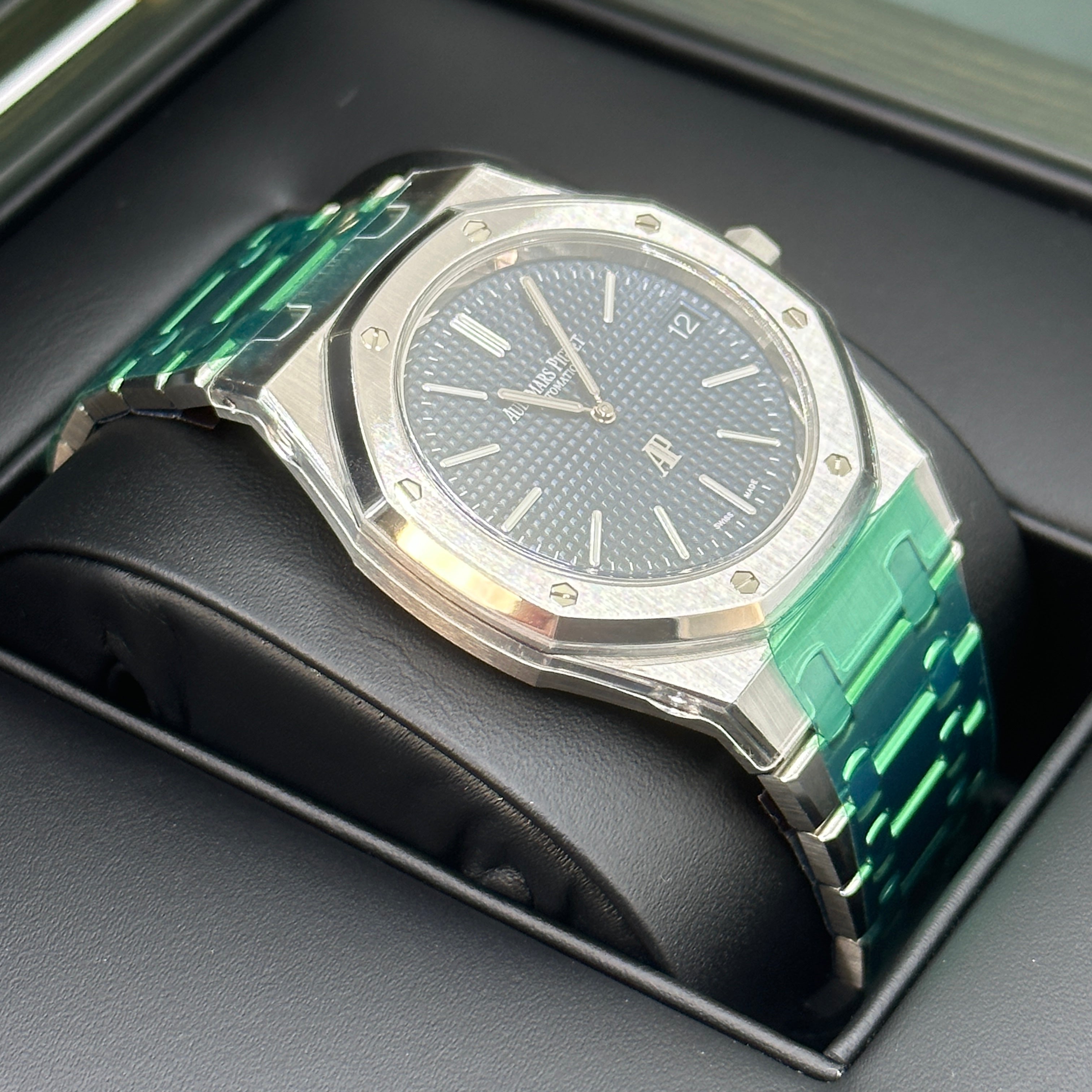 Audemars Piguet Royal Oak "jumbo" Extra-thin 16202ST.OO.1240ST.02 2026