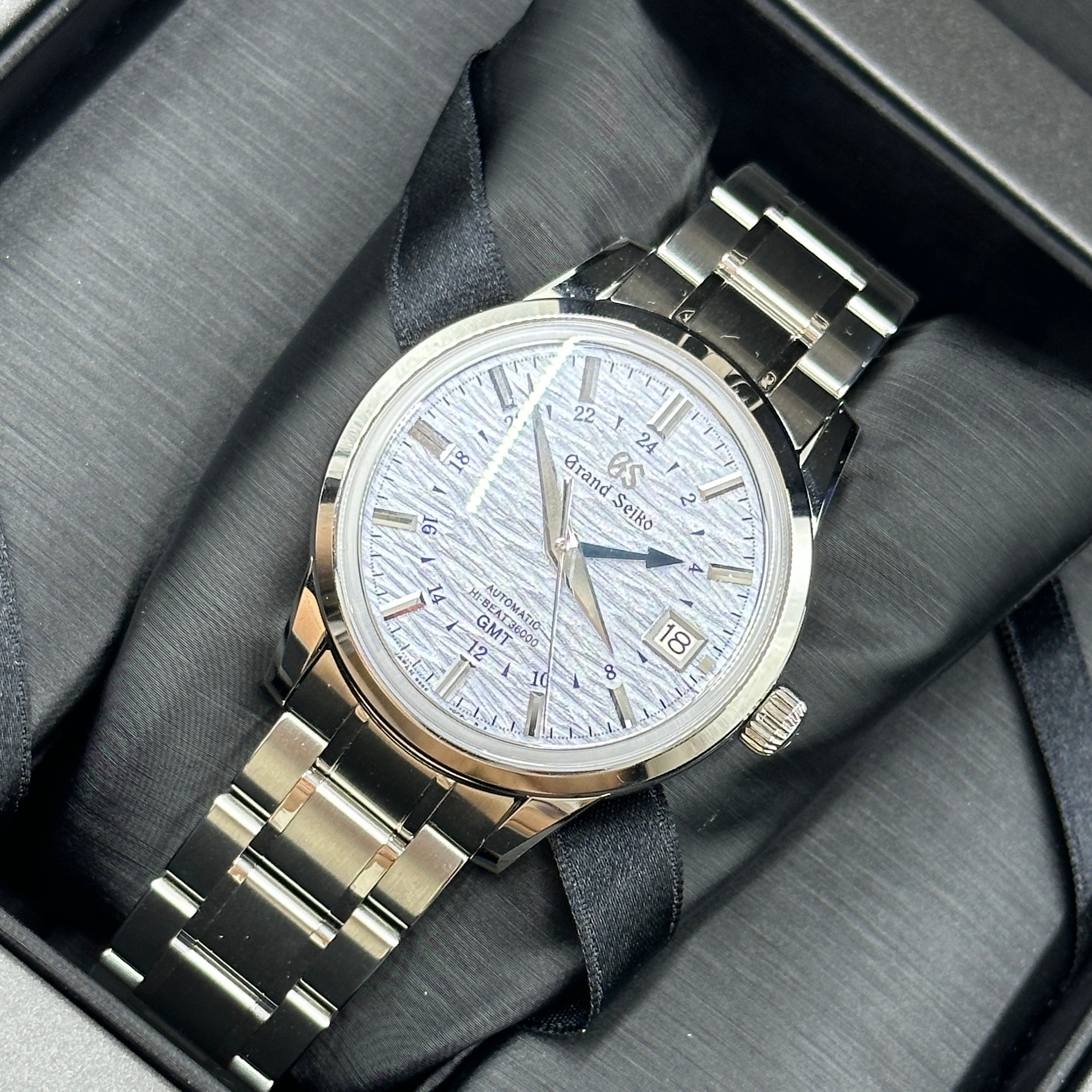 Grand Seiko Elegance 39.5MM SBGJ249G 2023